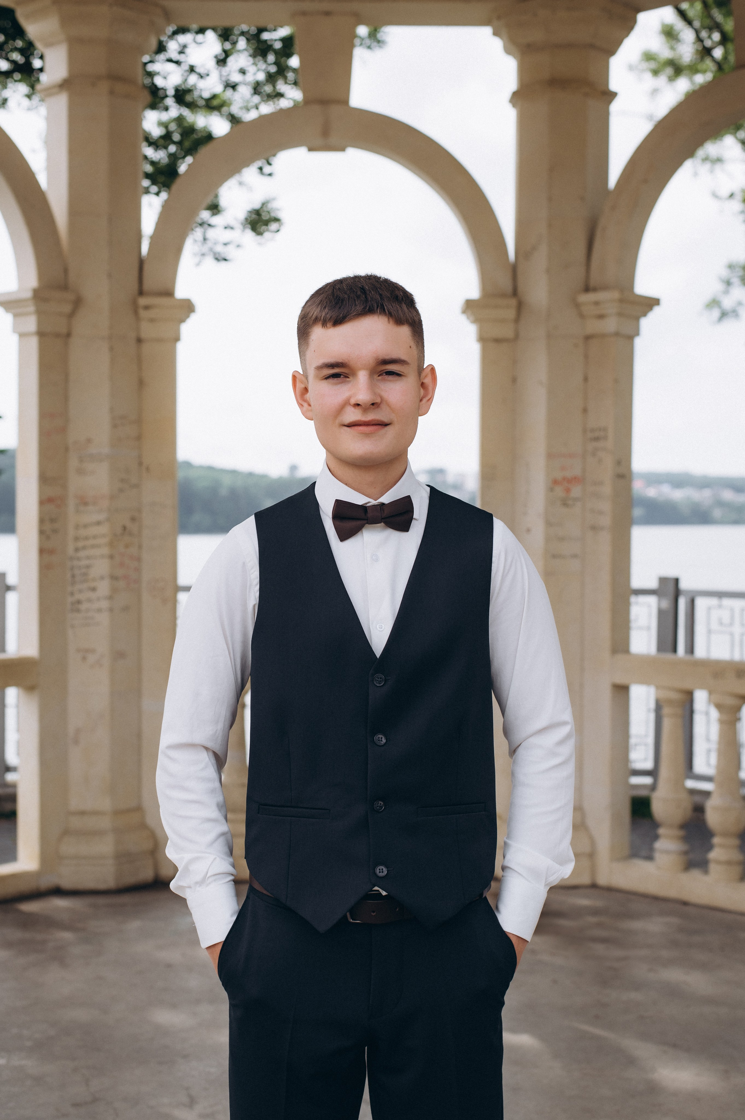 Випускники 2025, фотосесія випускного Тернопіль, фотосесія випускників Тернопіль, зйомка випускного, фотосесія випускного. Сімейний, дитячий та індивідуальний фотограф в м. Тернопіль, м. Львів