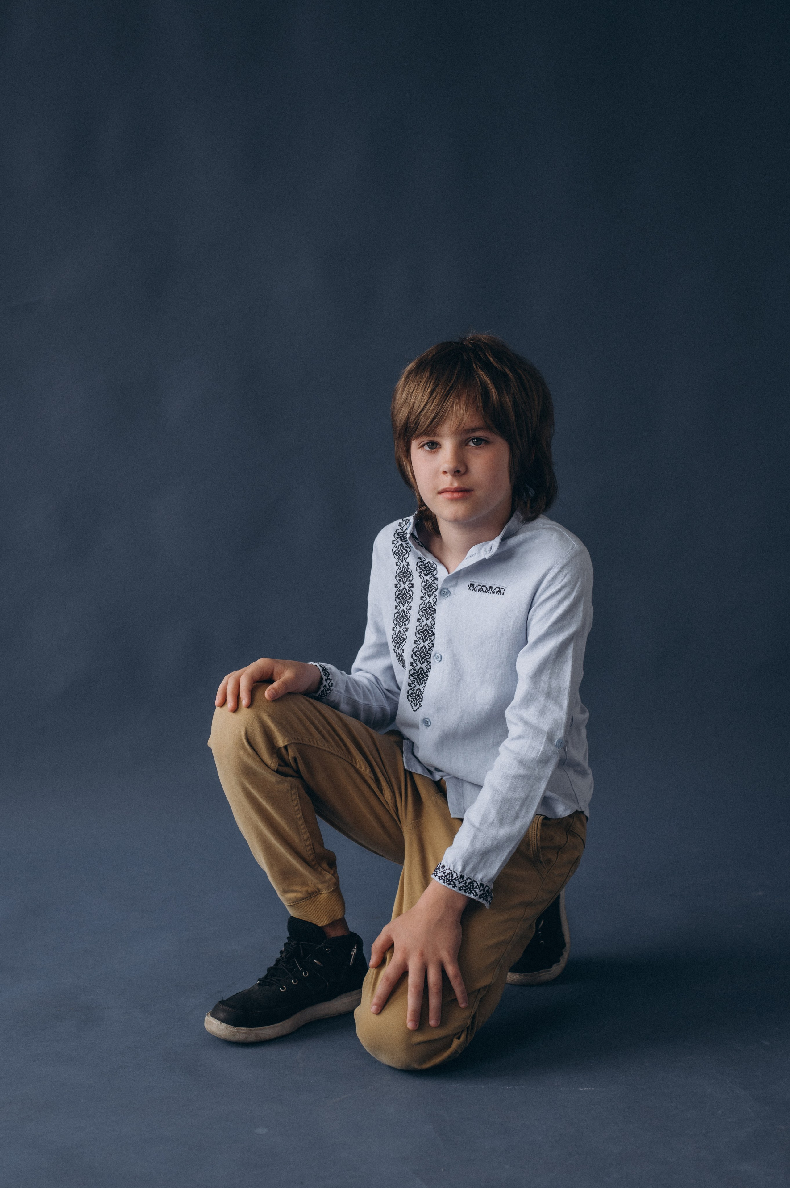 Шкільна фотосесія на віньєтки Тернопіль, фотосесія випускників Тернопіль, зйомка на віньєтки, шкільні фотоальбоми Тернопіль. Сімейний, дитячий та індивідуальний фотограф в м. Тернопіль, м. Львів