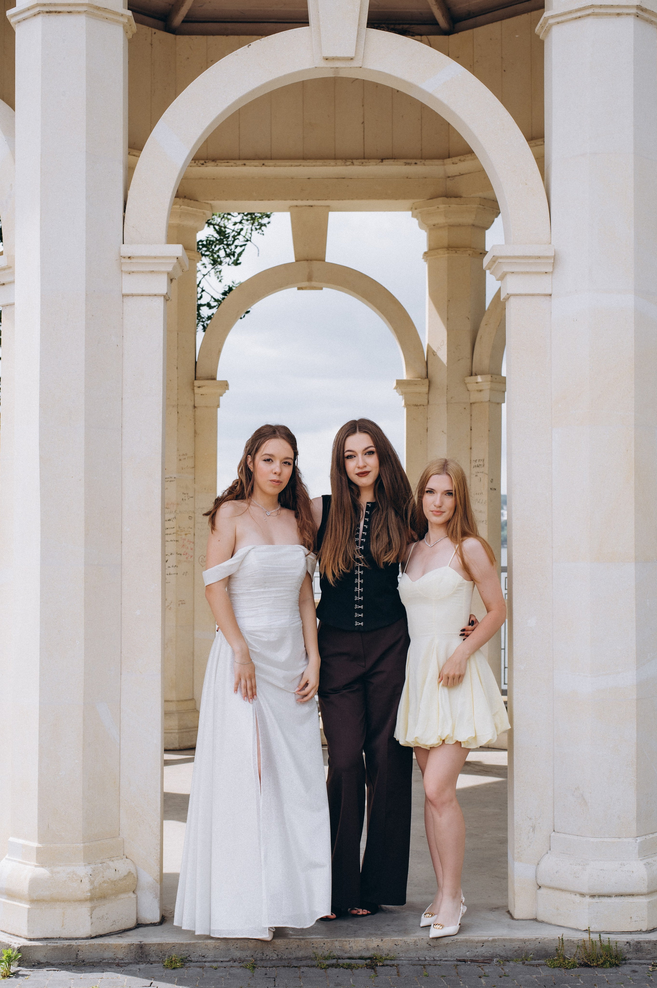 Випускники 2025, фотосесія випускного Тернопіль, фотосесія випускників Тернопіль, зйомка випускного, фотосесія випускного. Сімейний, дитячий та індивідуальний фотограф в м. Тернопіль, м. Львів