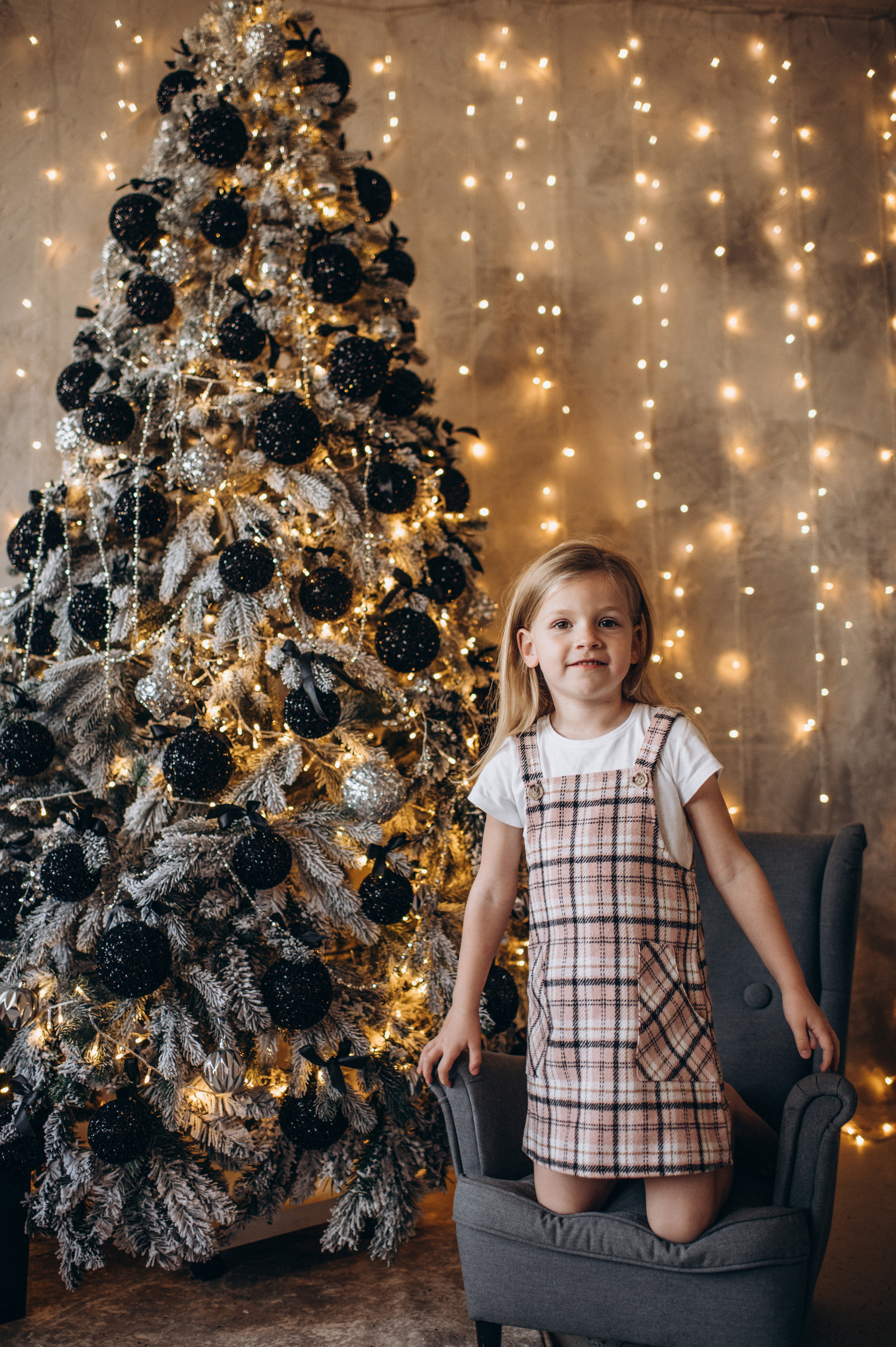 Новорічна фотосесія у студії. Сімейний, дитячий та індивідуальний фотограф в м. Тернопіль, м. Львів