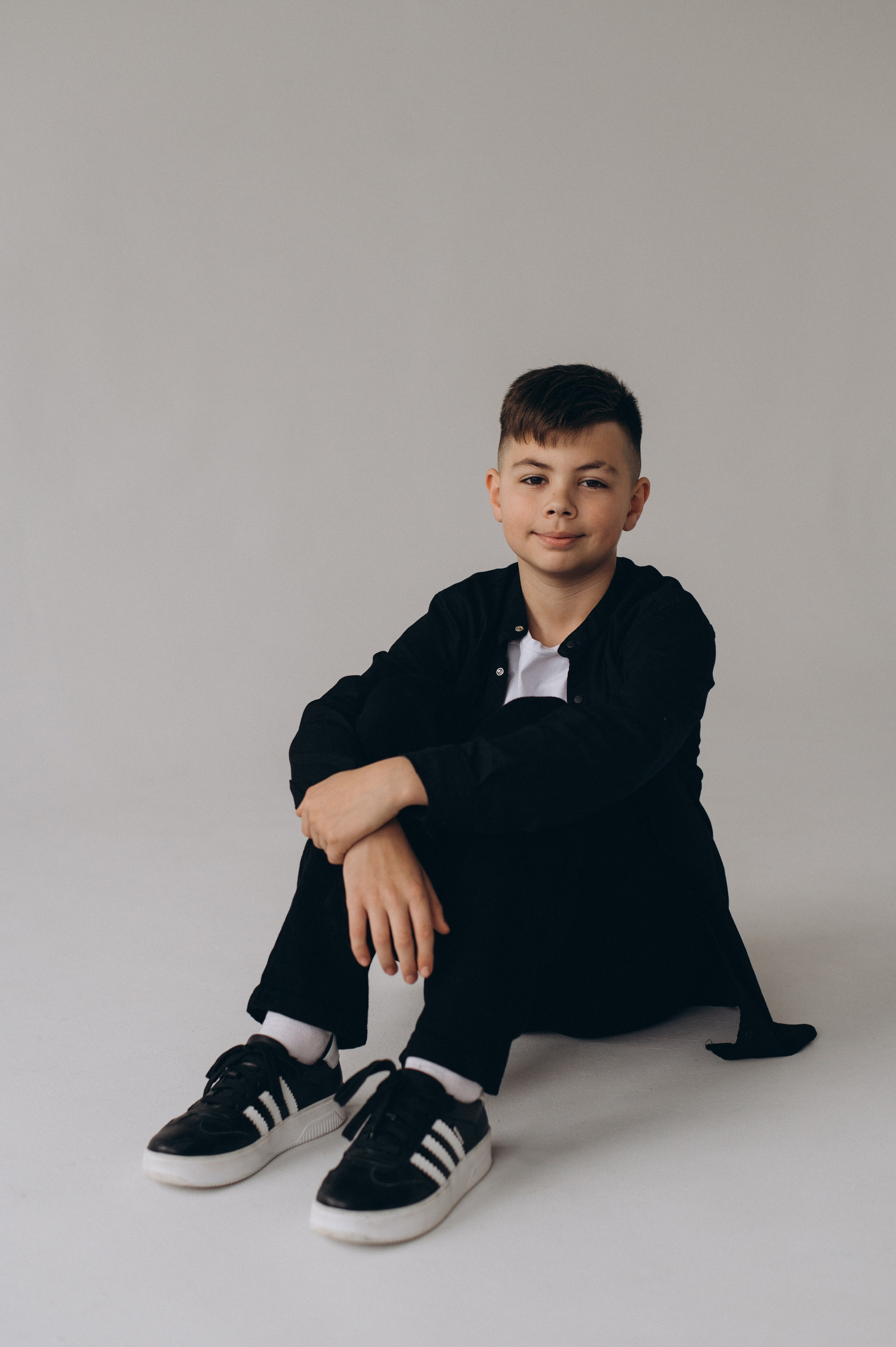 Шкільна фотосесія на віньєтки Тернопіль, шкільні альбоми, фотосесія випускників Тернопіль, випускний альбом, фотограф випускний Тернопіль. Сімейний, дитячий та індивідуальний фотограф в м. Тернопіль, м. Львів