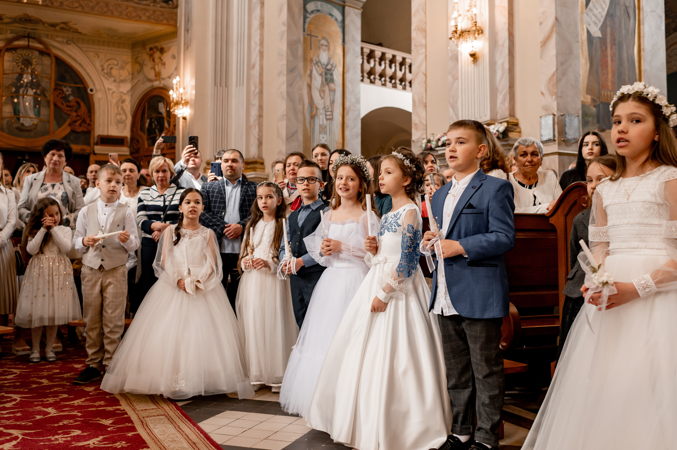 Фотосесія Першого Причастя Тернопіль, зйомка Причастя Тернопіль, Таїнство Першого Причастя Тернопіль, Катедра Причастя Тернопіль. Сімейний, дитячий та індивідуальний фотограф в м. Тернопіль, м. Львів