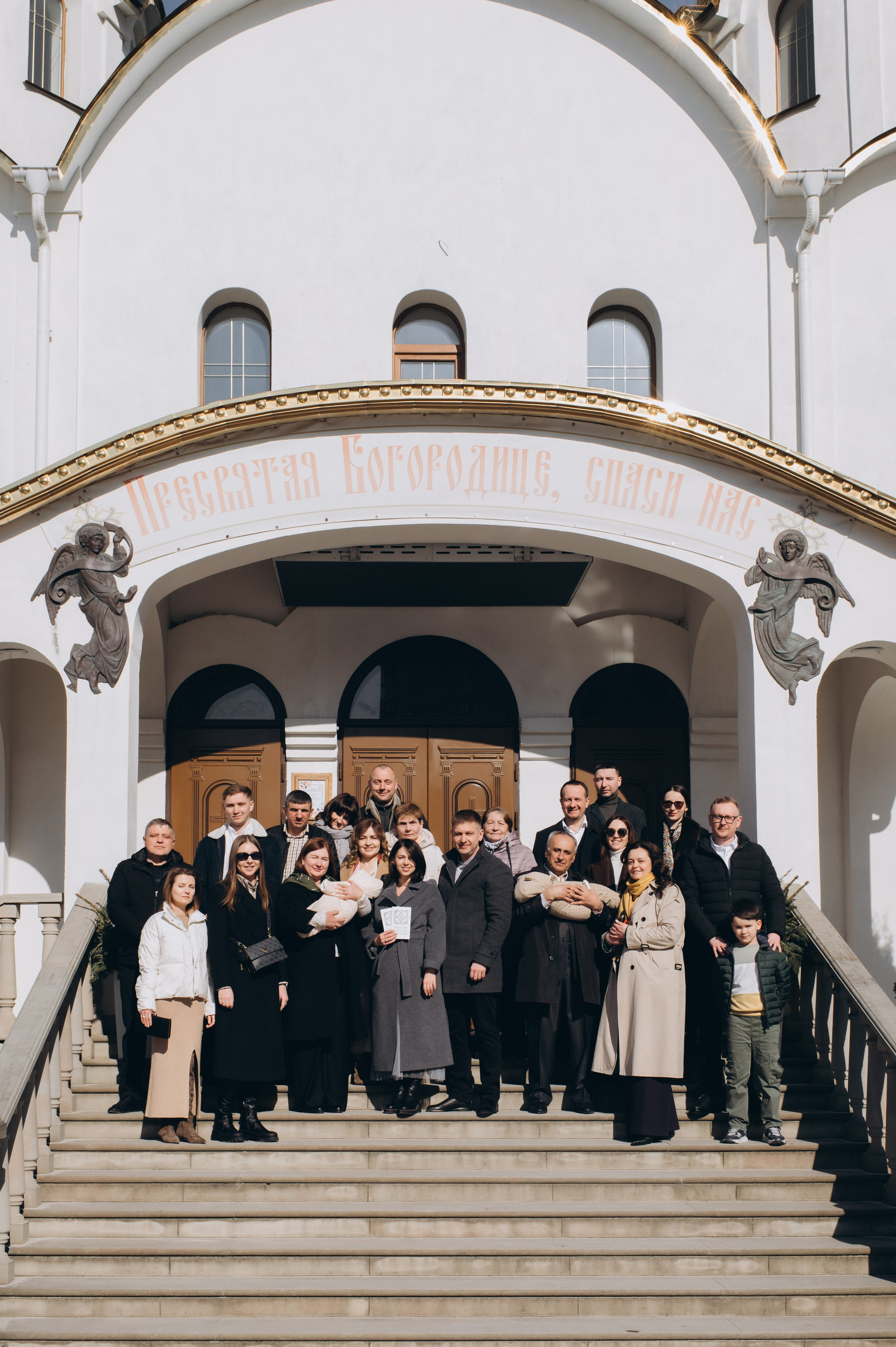 Фотосесія Хрещення Тернопіль, зйомка Хрестин Тернопіль, Храм Різдва Пресвятої Богородиці УГКЦ Тернопіль. Сімейний, дитячий та індивідуальний фотограф в м. Тернопіль, м. Львів