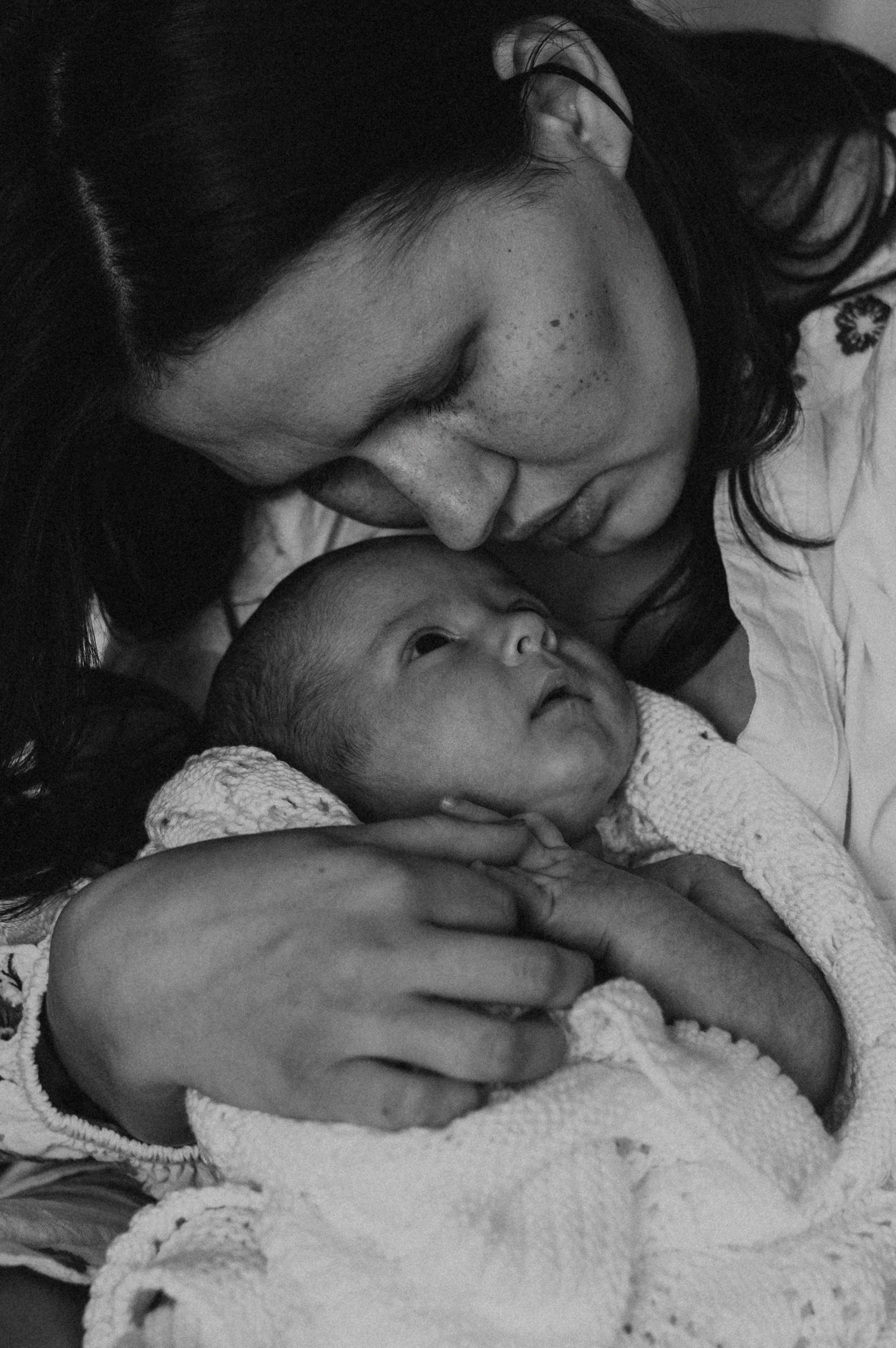 Фотосесія новонароджених Тернопіль Львів, зйомка мами і дитини, newborn. Сімейний, дитячий та індивідуальний фотограф в м. Тернопіль, м. Львів