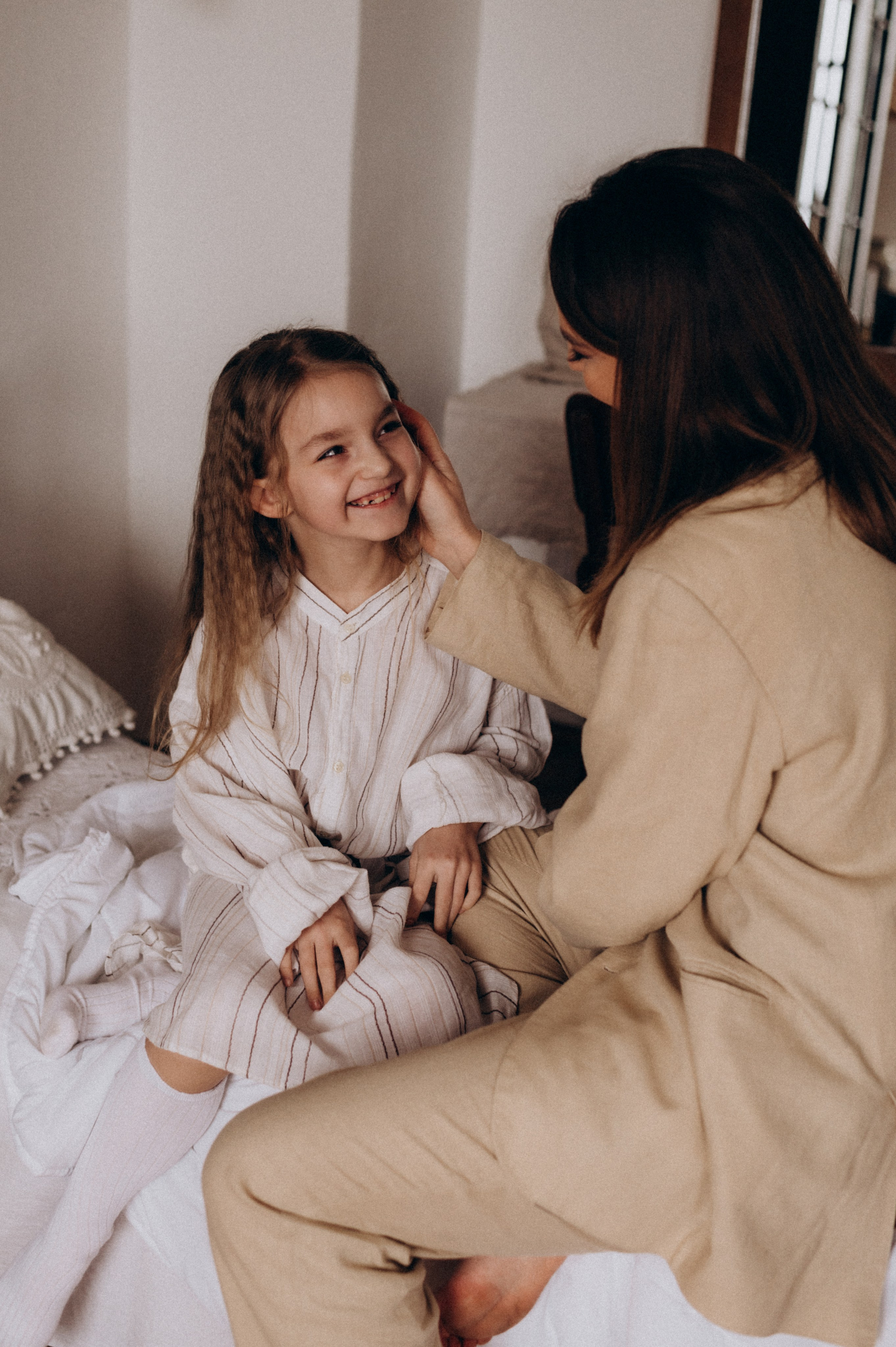 Сімейна фотосесія мами і донечок, зйомка Тернопіль Львів етностиль. Сімейний, дитячий та індивідуальний фотограф в м. Тернопіль, м. Львів