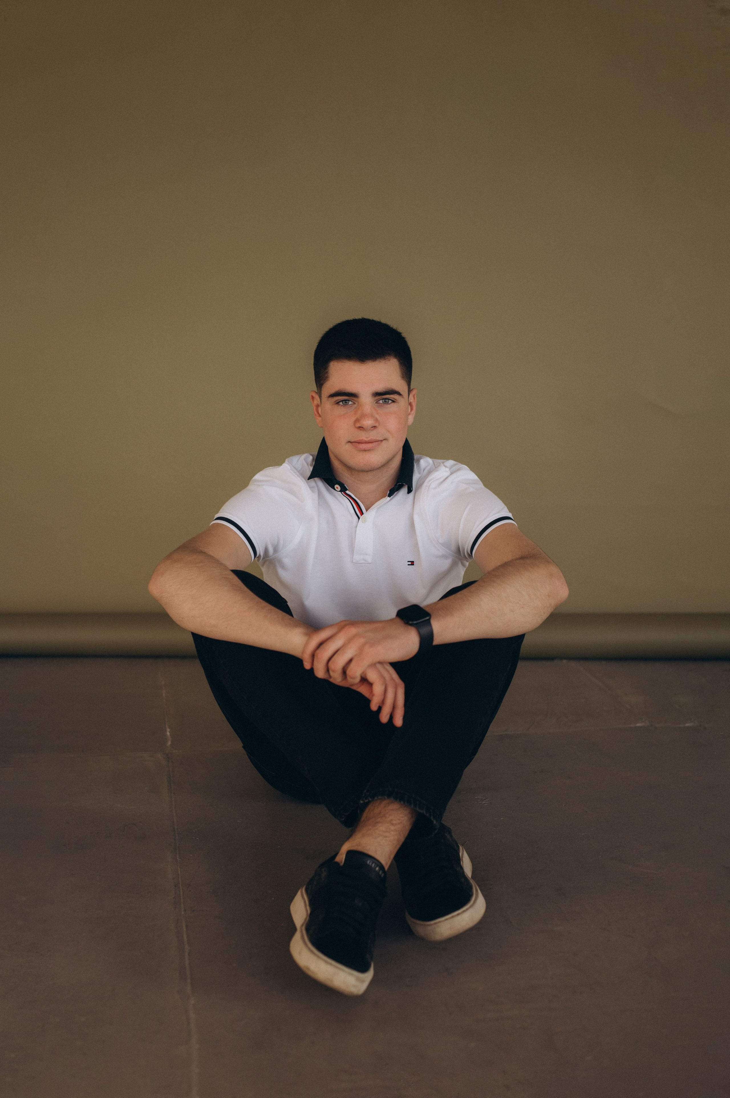 Фотосесія випускників, фотосесія на віньєтки Тернопіль, випускники Тернопіль, випуск 2025. Сімейний, дитячий та індивідуальний фотограф в м. Тернопіль, м. Львів