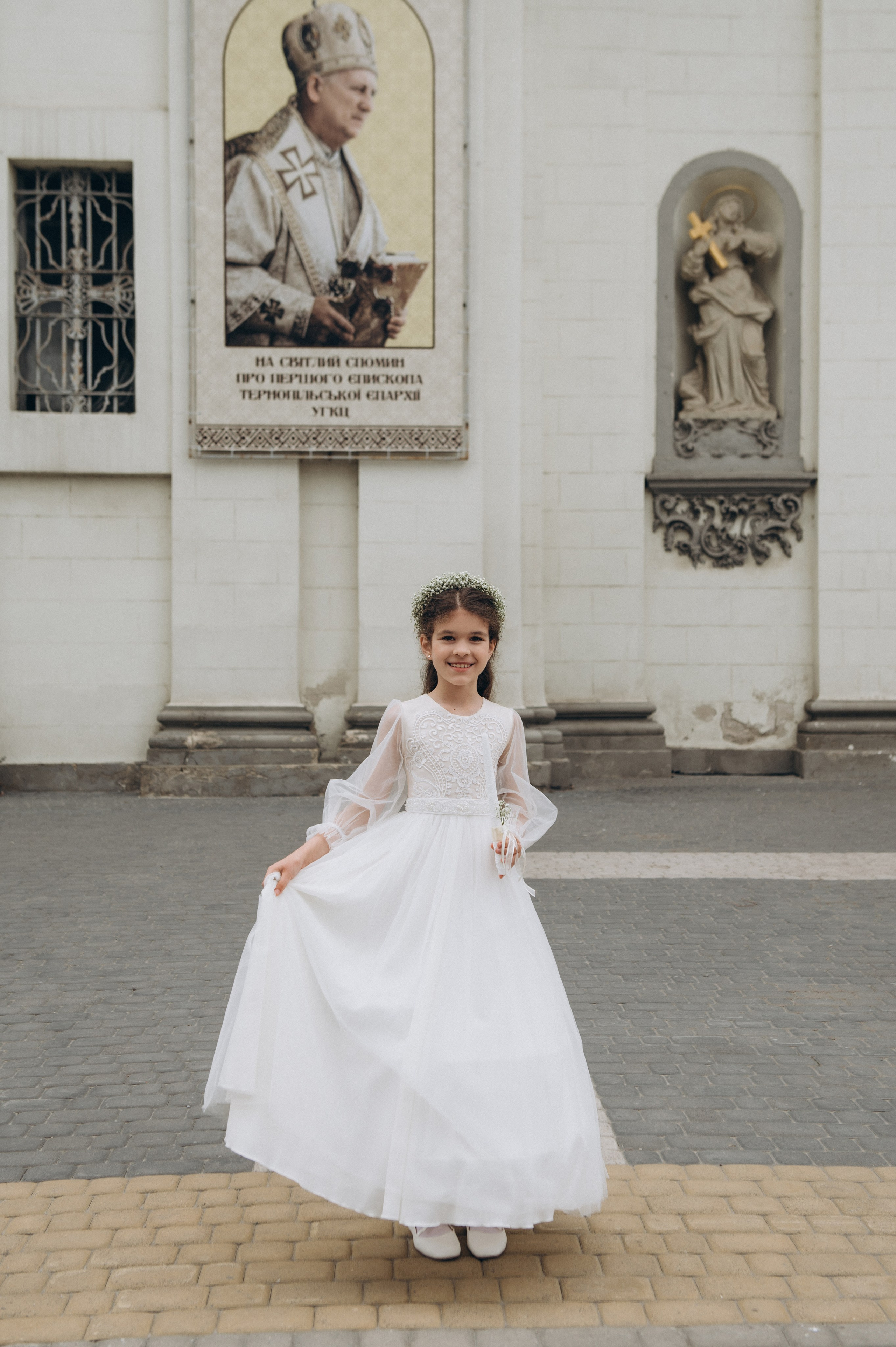 Фотосесія Першого Причастя Тернопіль, фотосесія Причастя Тернопіль, Таїнство Першого Причастя Тернопіль, Катедра Причастя Тернопіль. Сімейний, дитячий та індивідуальний фотограф в м. Тернопіль, м. Львів