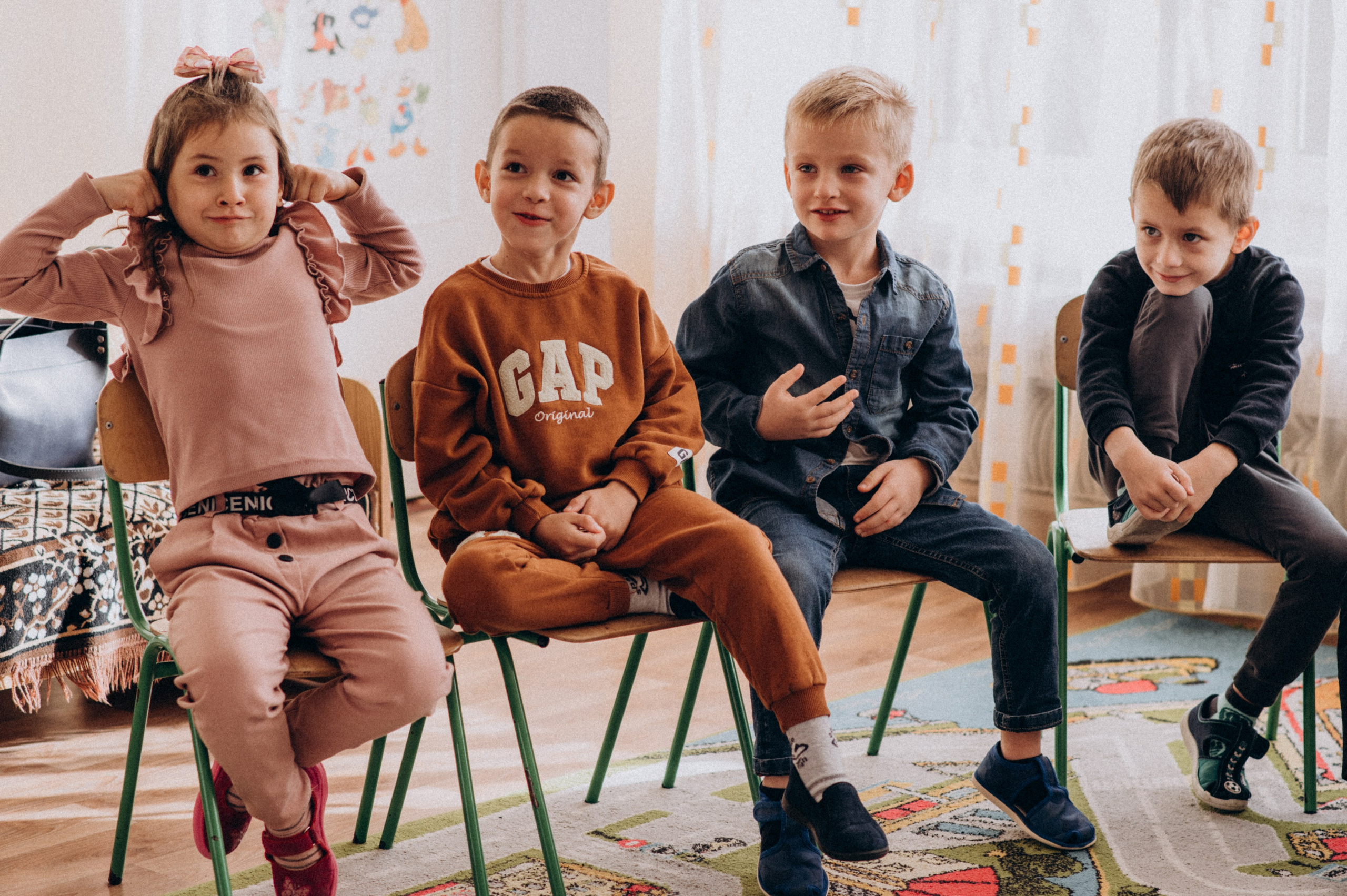 Фотосесія в дитячому садку, фотосесія на віньєтки, випускні фотоальбоми Тернопіль, шкільні фотоальбоми Тернопіль, зйомка випускного садочку. Сімейний, дитячий та індивідуальний фотограф в м. Тернопіль, м. Львів