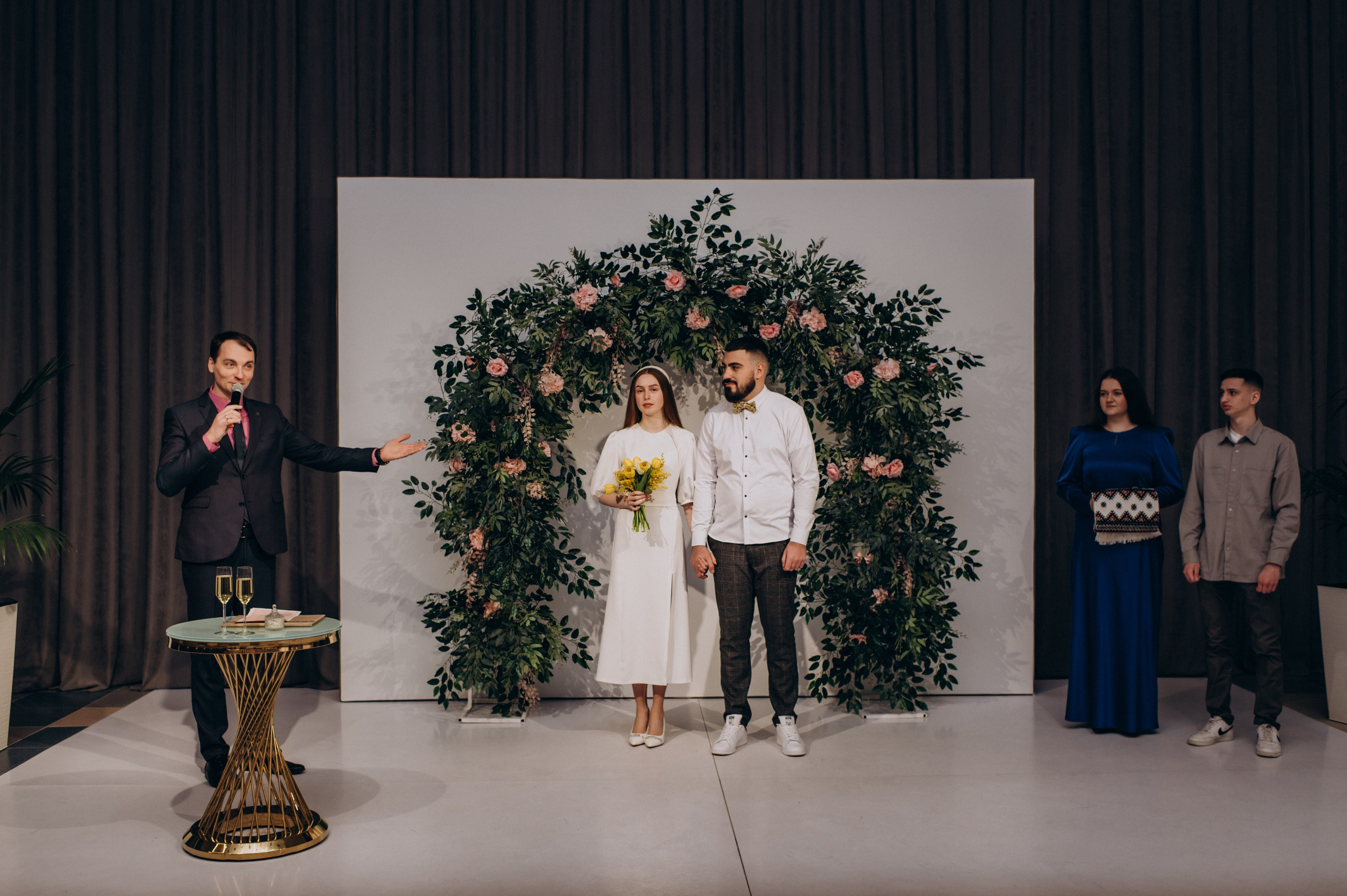 Фотосесія розпису в РАЦС Тернопіль Львів, фотосесія весілля Тернопіль. Сімейний, дитячий та індивідуальний фотограф в м. Тернопіль, м. Львів