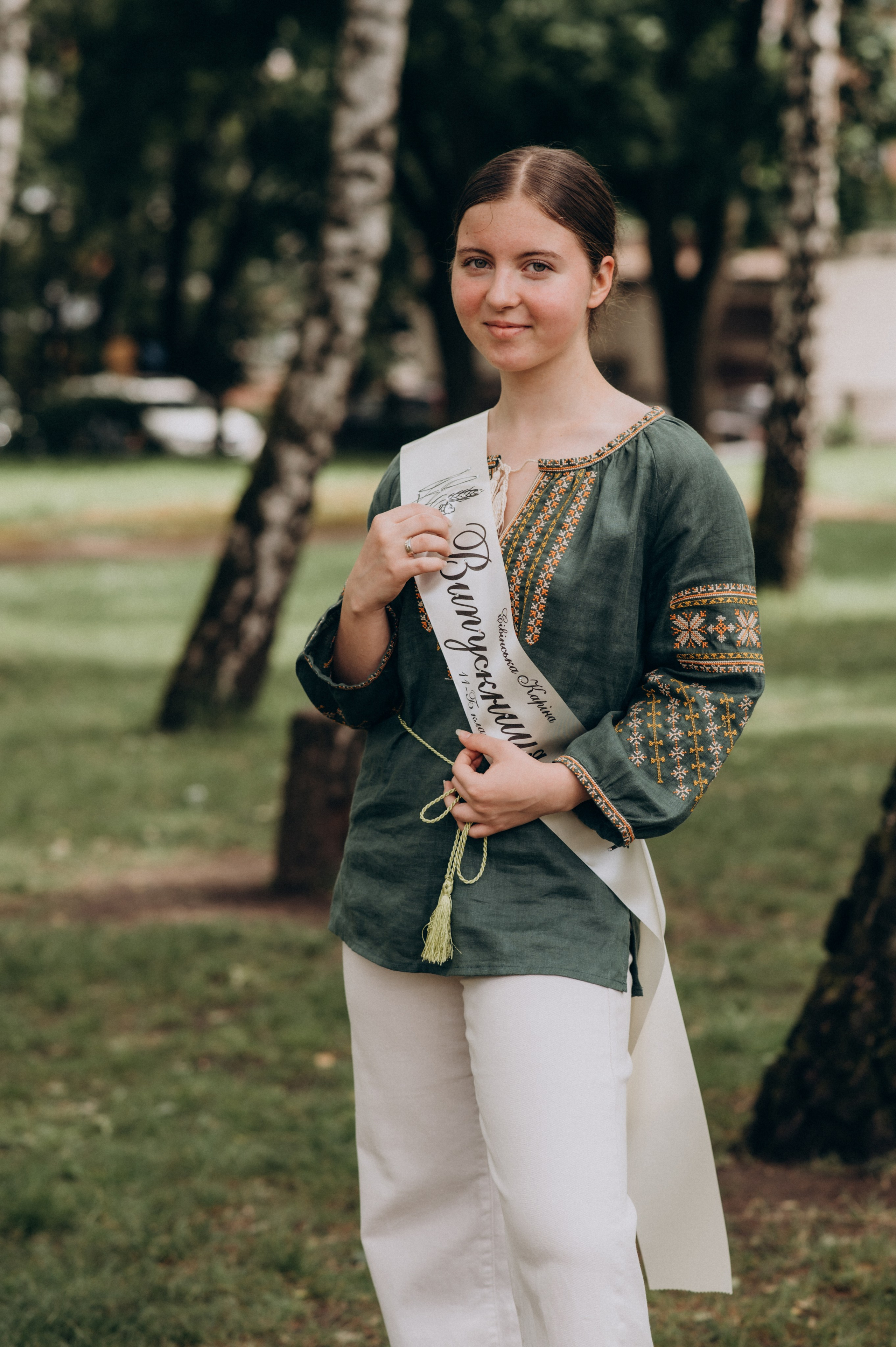 Фотосесія останнього дзвоника, фотосесія випускників Тернопіль, випускний 2024. Сімейний, дитячий та індивідуальний фотограф в м. Тернопіль, м. Львів