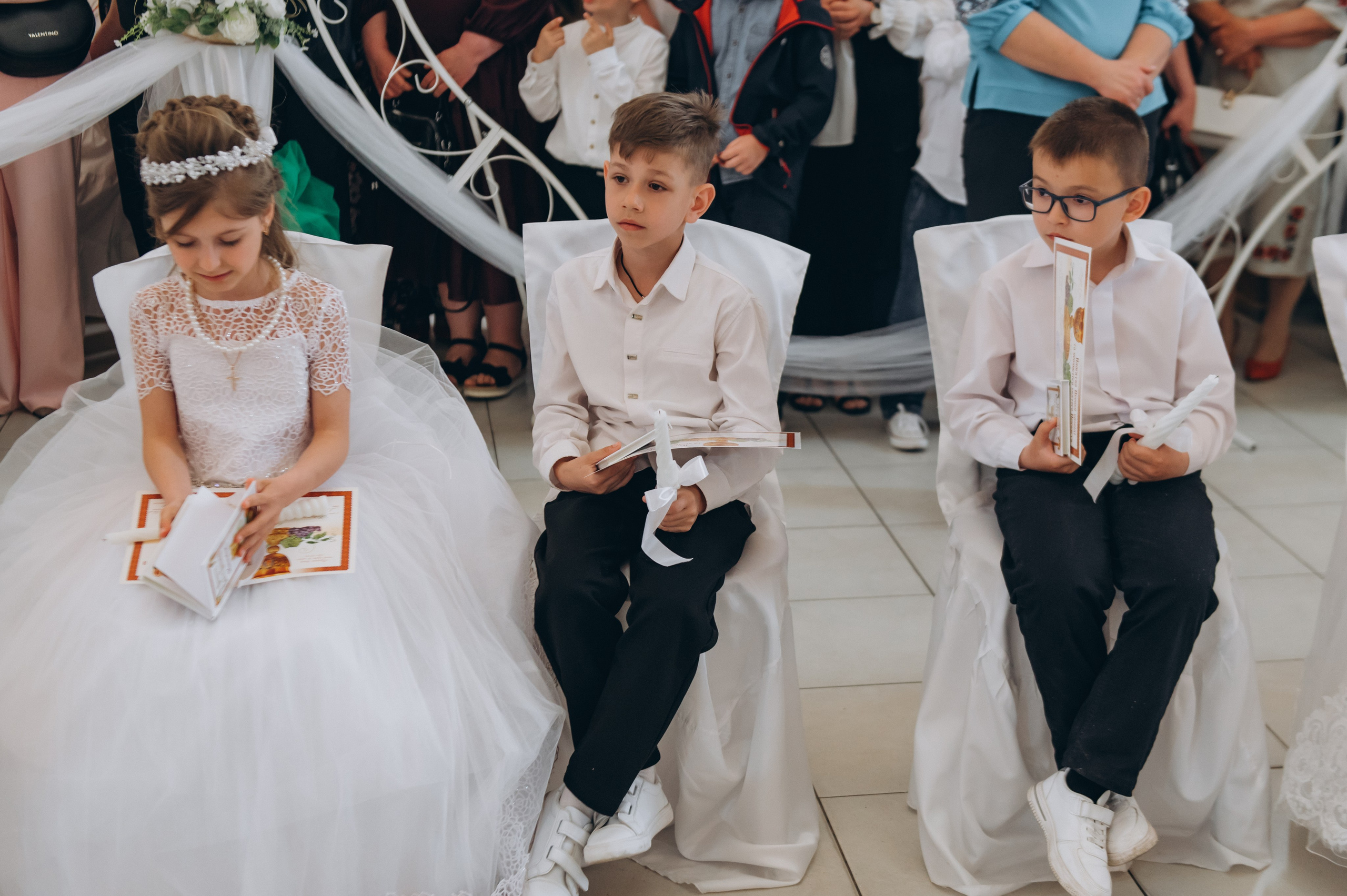 Фотосесія Причастя Тернопіль, зйомка Причастя, фотограф на Причастя Тернопіль, Причастя Львів, церква Петра і Павла. Сімейний, дитячий та індивідуальний фотограф в м. Тернопіль, м. Львів