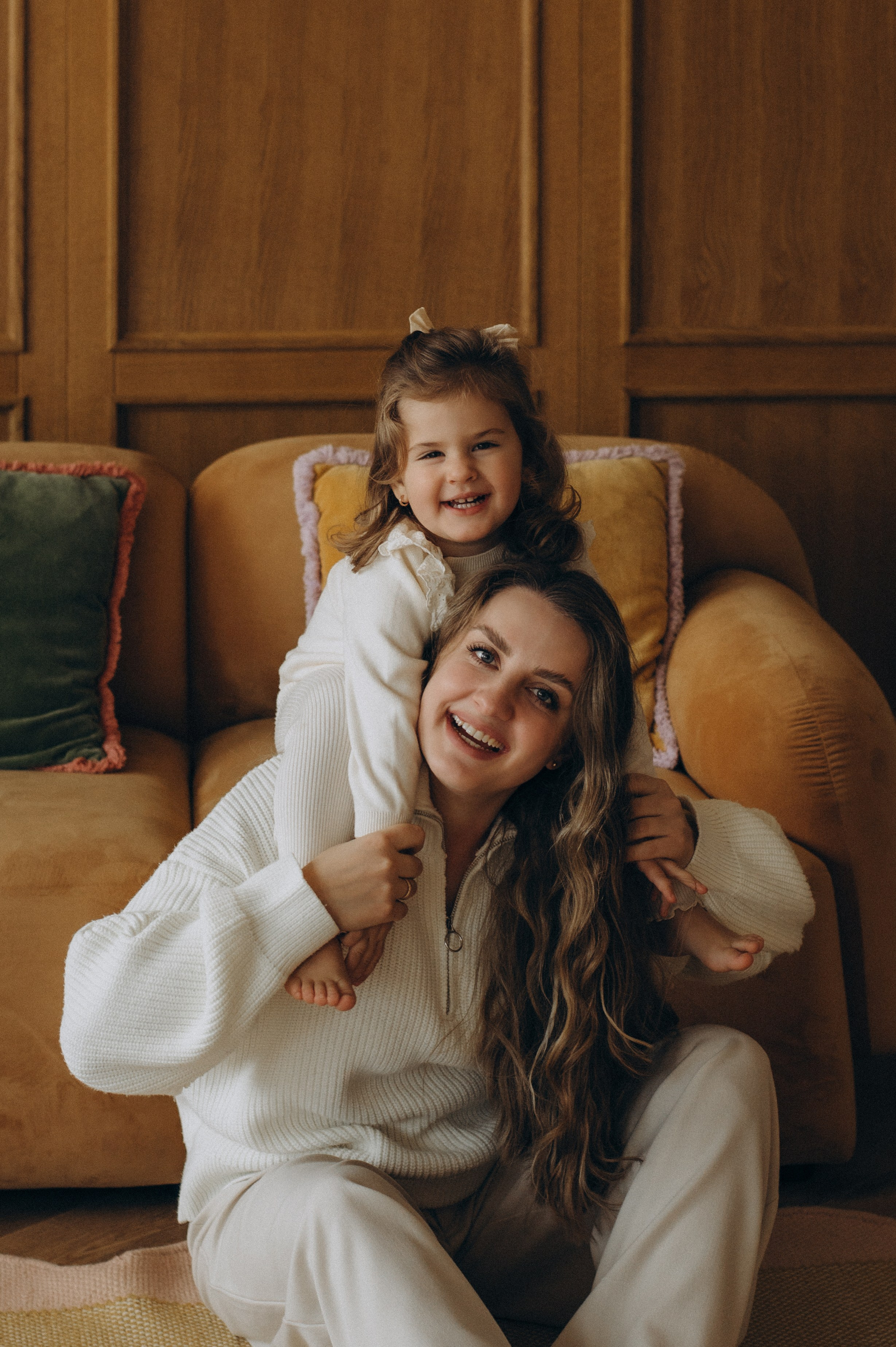 Фотосесія мами і донечки Тернопіль, сімейний фотограф Тернопіль, фотосесія мами і дитини Тернопіль, новорічна фотосесія Тернопіль. Сімейний, дитячий та індивідуальний фотограф в м. Тернопіль, м. Львів