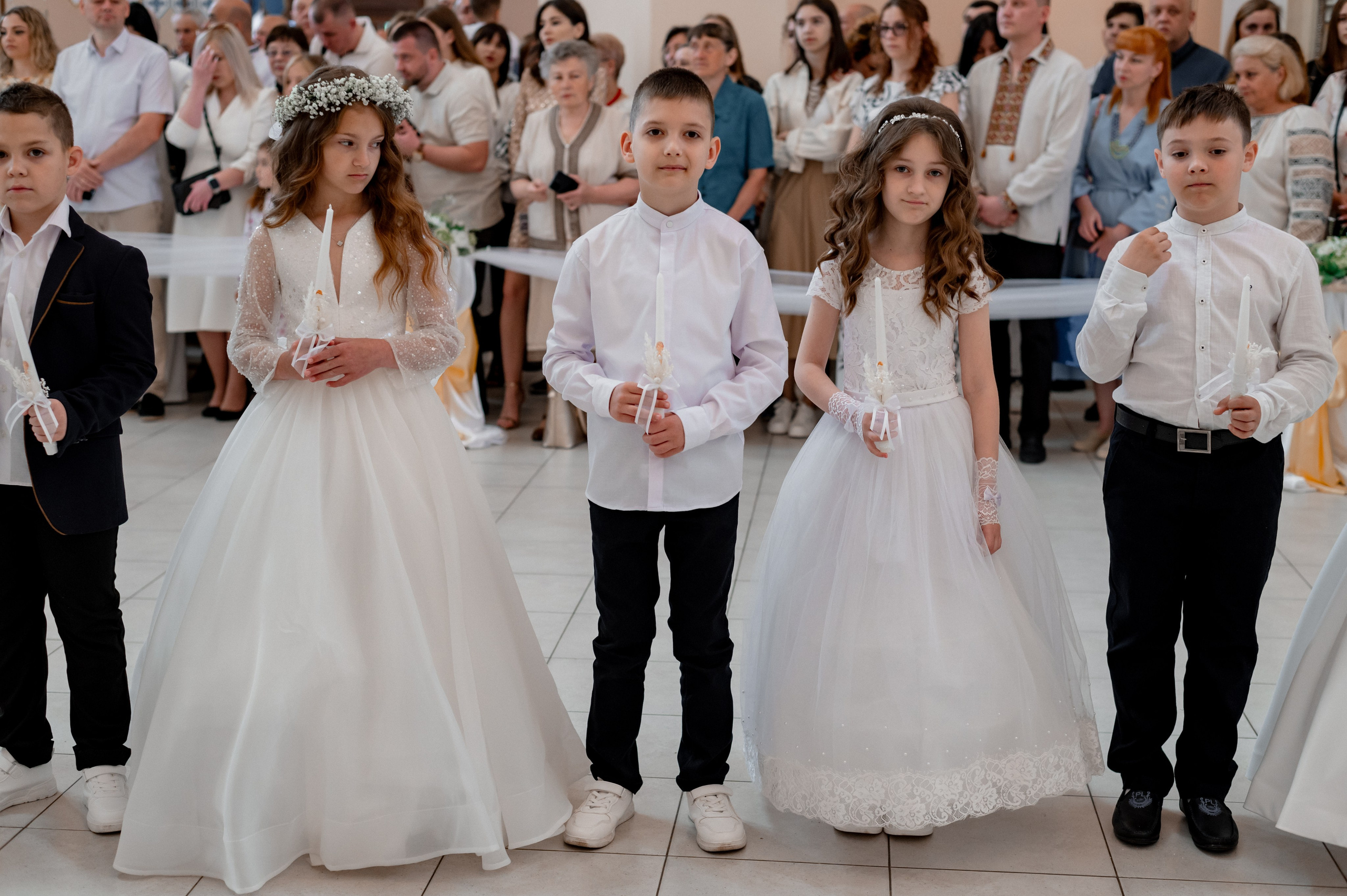 Фотосесія Першого Причастя Тернопіль, зйомка Причастя Тернопіль, Таїнство Першого Причастя Тернопіль, Катедра Причастя Тернопіль. Сімейний, дитячий та індивідуальний фотограф в м. Тернопіль, м. Львів