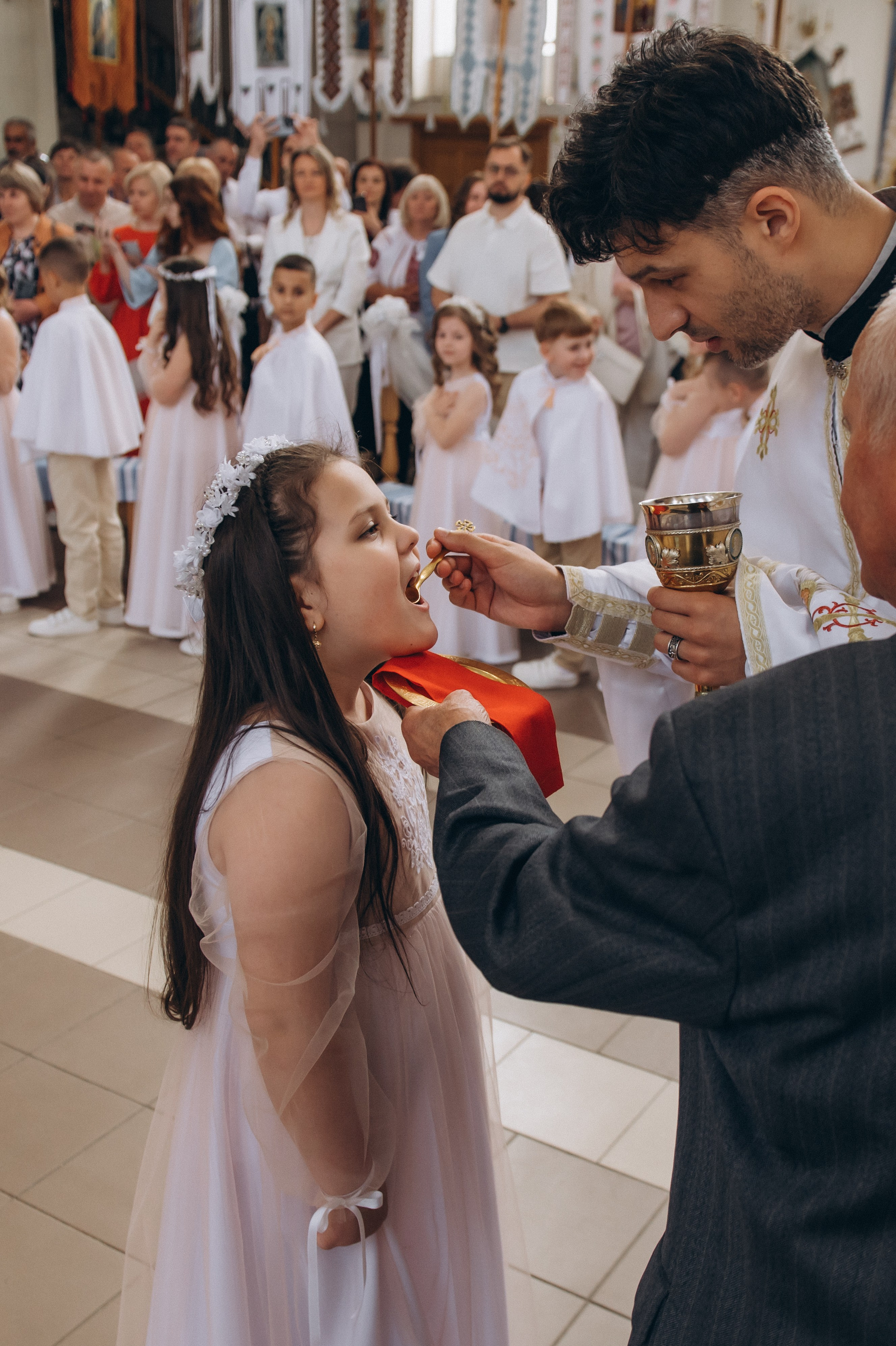 Фотосесія Причастя Тернопіль, зйомка Причастя, фотограф на Причастя Тернопіль, Причастя Львів, Причастя церква Михаїла Тернопіль. Сімейний, дитячий та індивідуальний фотограф в м. Тернопіль, м. Львів