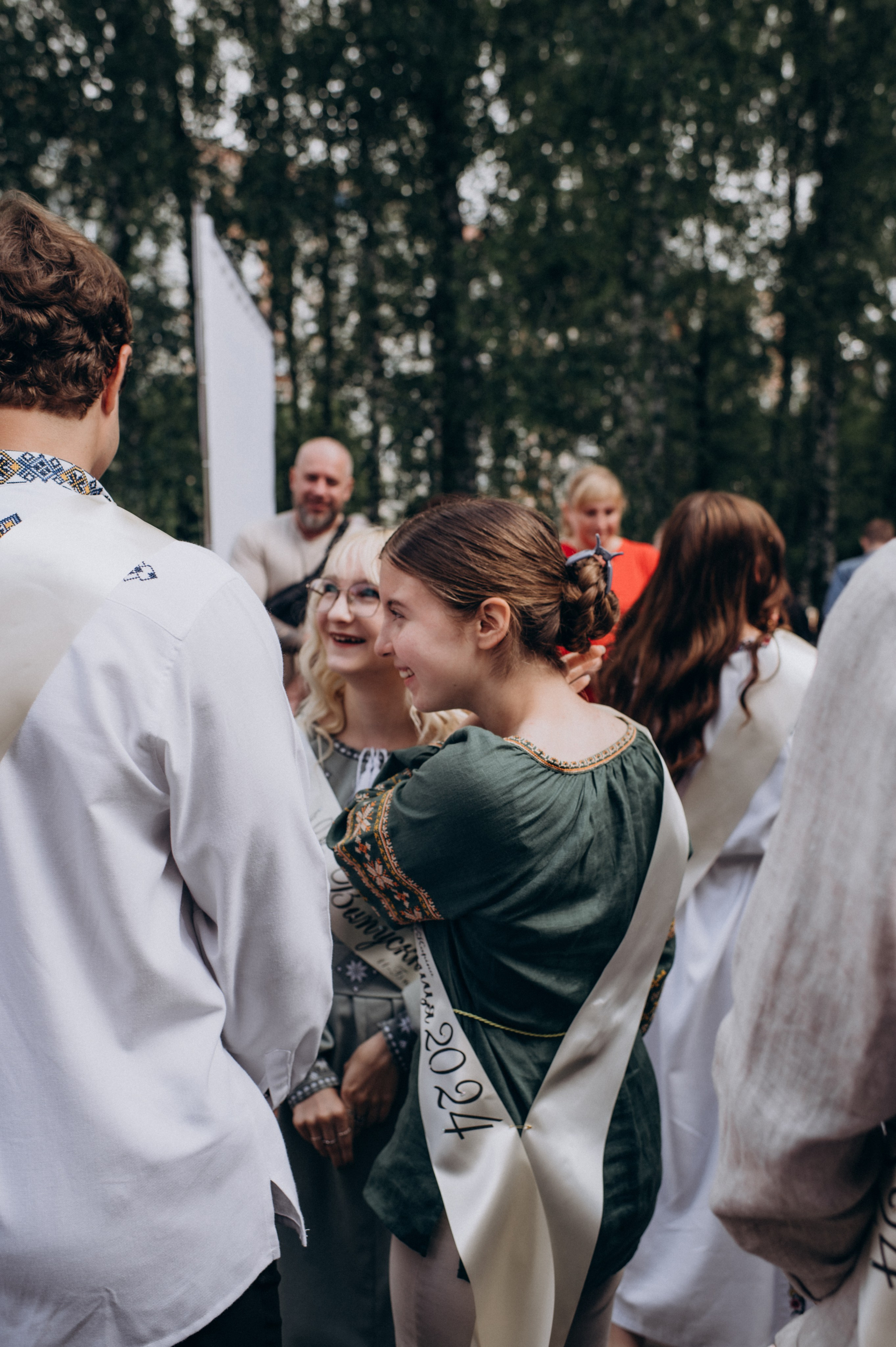 Фотосесія останнього дзвоника, фотосесія випускників Тернопіль, випускний 2024. Сімейний, дитячий та індивідуальний фотограф в м. Тернопіль, м. Львів