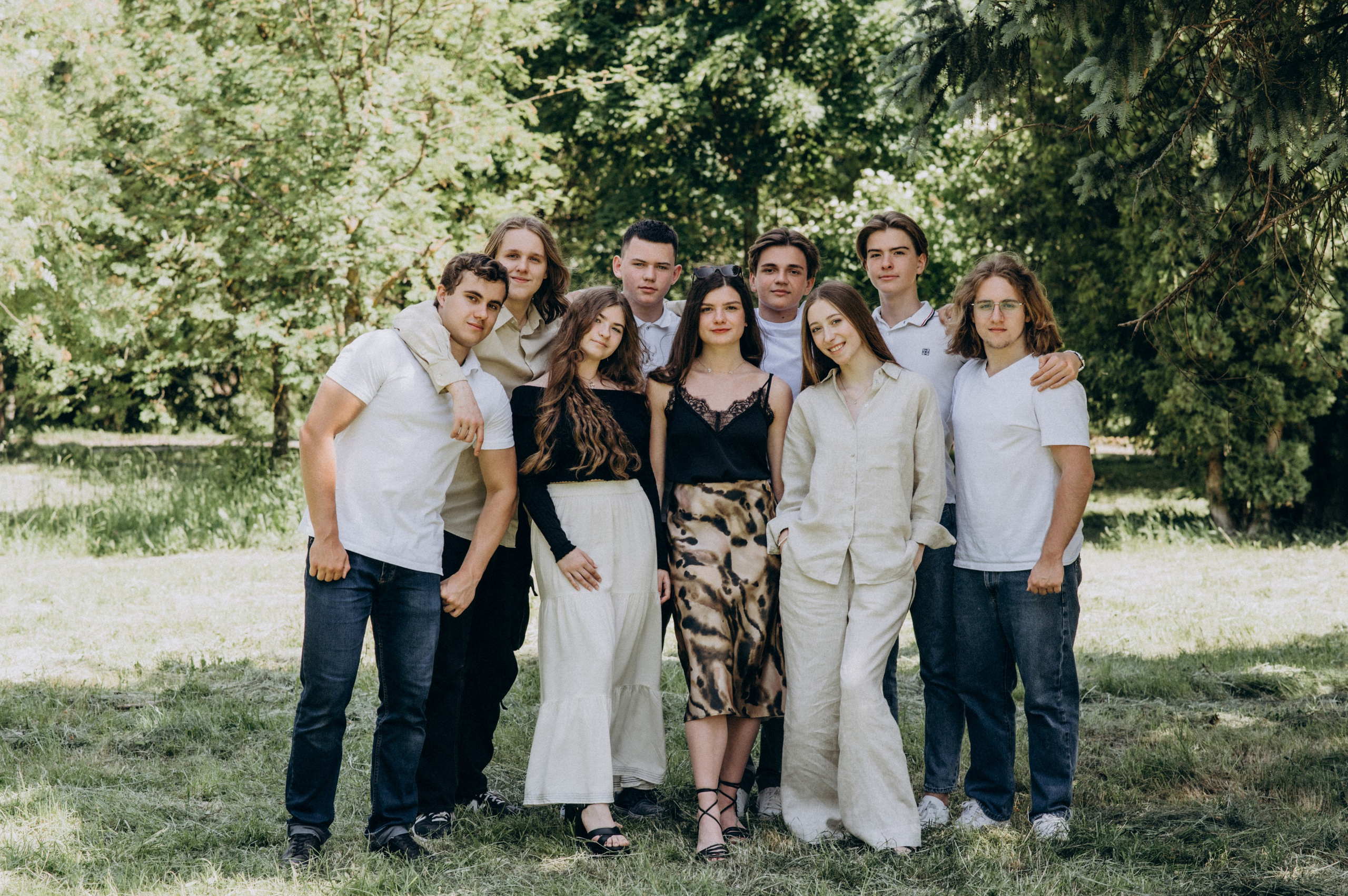 Фотосесія випускників, зйомка випускників Тернопіль Львів, випускні фотоальбоми Тернопіль, шкільні фотоальбоми Тернопіль. Сімейний, дитячий та індивідуальний фотограф в м. Тернопіль, м. Львів