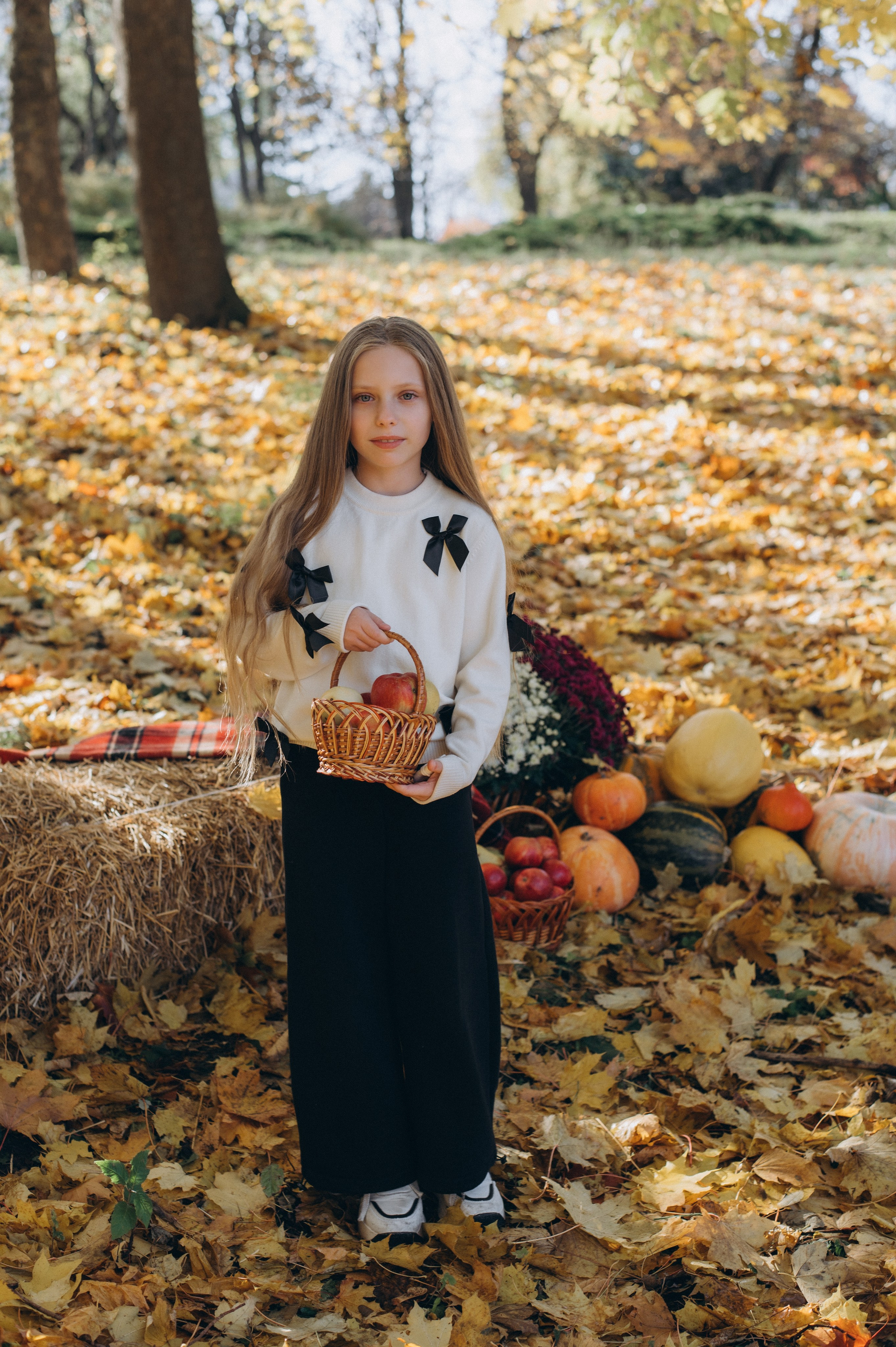 Осіння фотосесія 4 класу на віньєтки, випускні фотоальбоми Тернопіль, фотосесія випускників Тернопіль, шкільний випускний альбом Тернопіль. Сімейний, дитячий та індивідуальний фотограф в м. Тернопіль, м. Львів