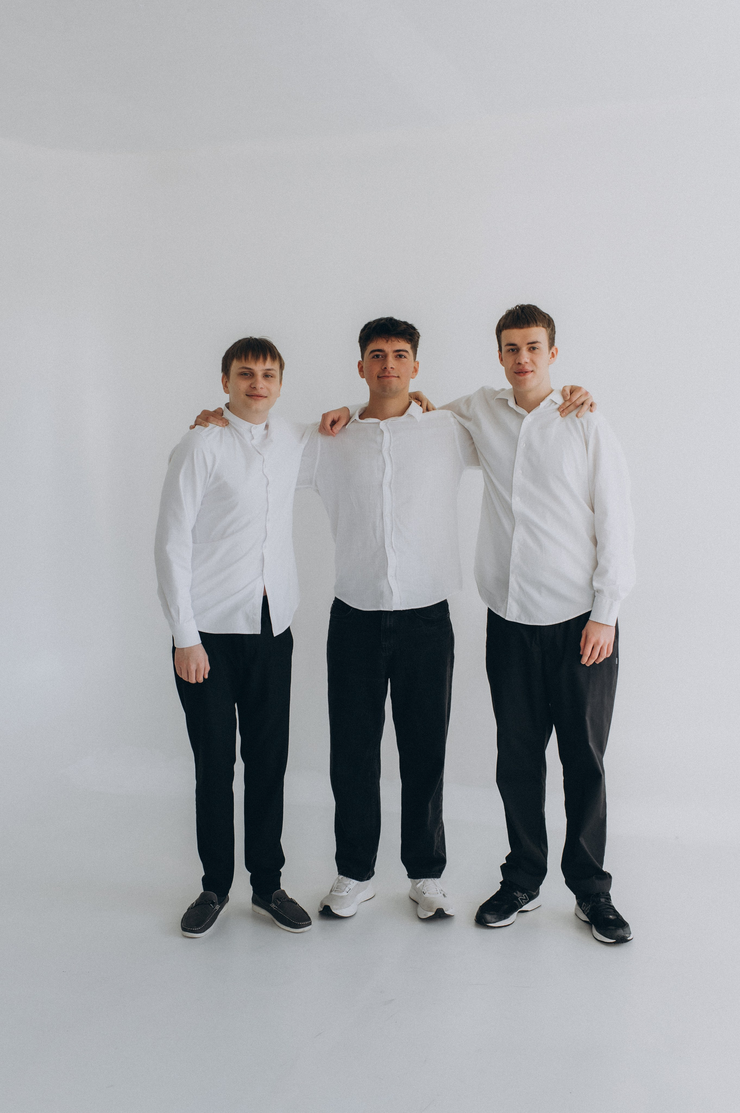 Фотосесія випускників, фотосесія на віньєтки Тернопіль, випускники Тернопіль, випуск 2025. Сімейний, дитячий та індивідуальний фотограф в м. Тернопіль, м. Львів