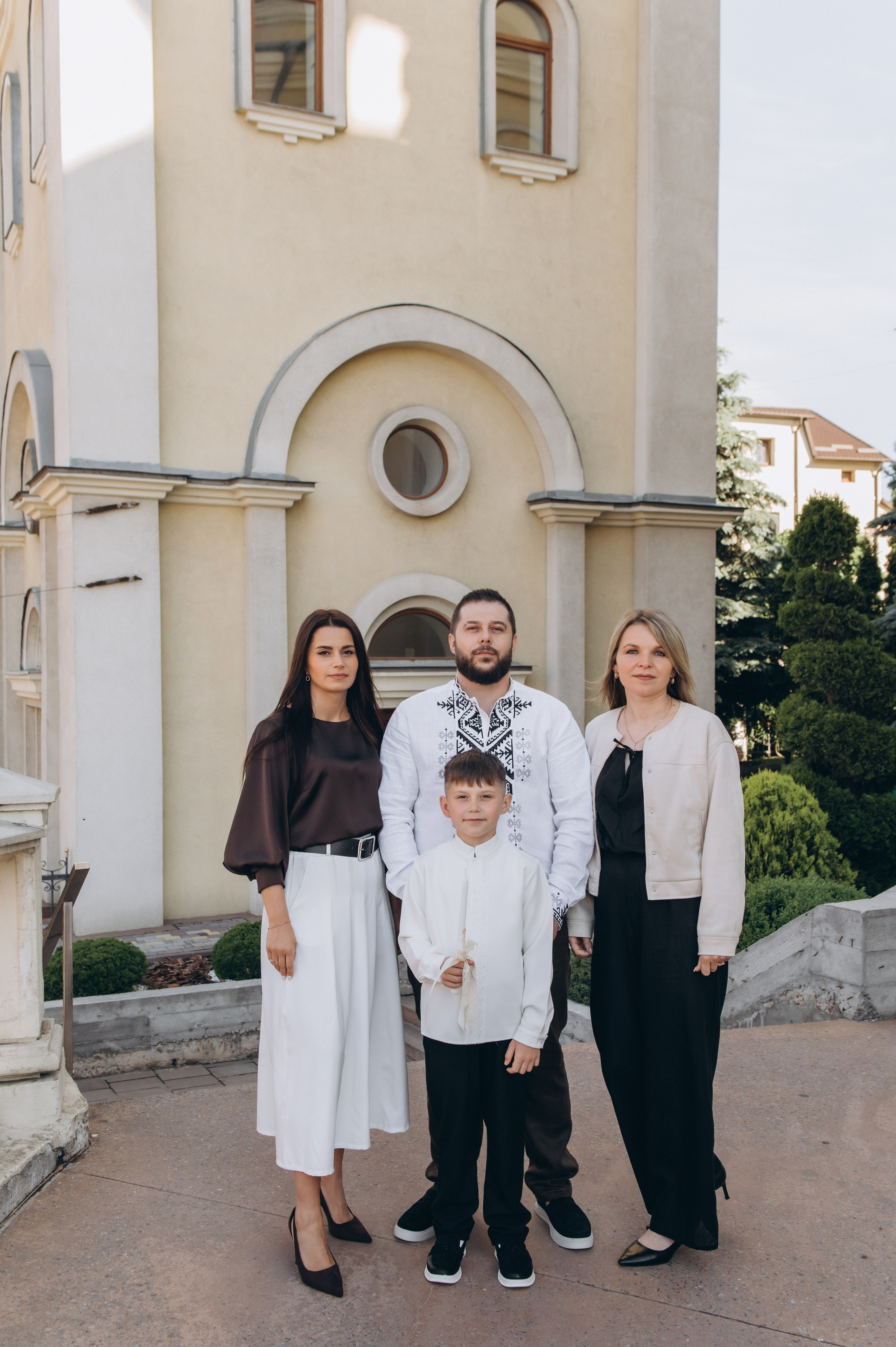 Фотосесія Першого Причастя Тернопіль, зйомка Першого Причастя Тернопіль, Церква Успіння Пресвятої Богородиці Причастя Тернопіль. Сімейний, дитячий та індивідуальний фотограф в м. Тернопіль, м. Львів