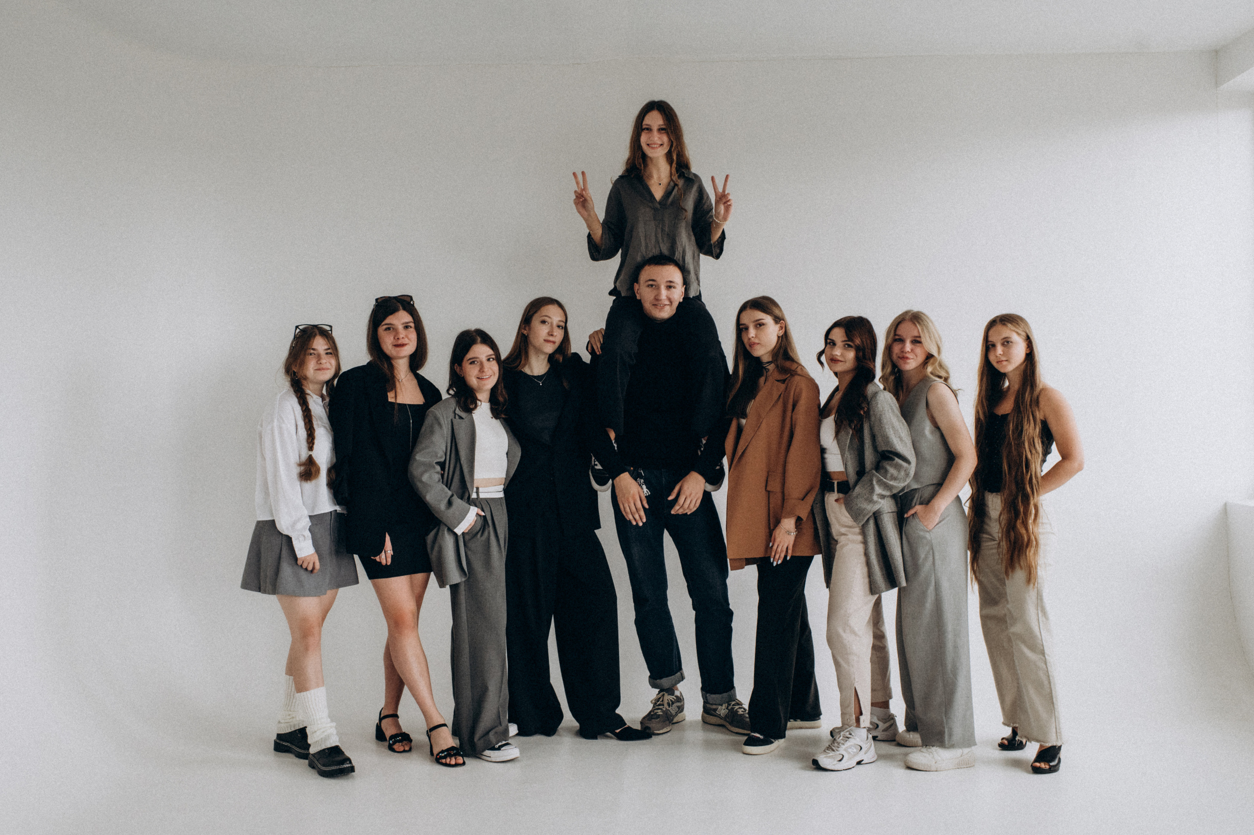 Фотосесія на віньєтки, фотосесія випускників, шкільна фотосесія. Сімейний, дитячий та індивідуальний фотограф в м. Тернопіль, м. Львів