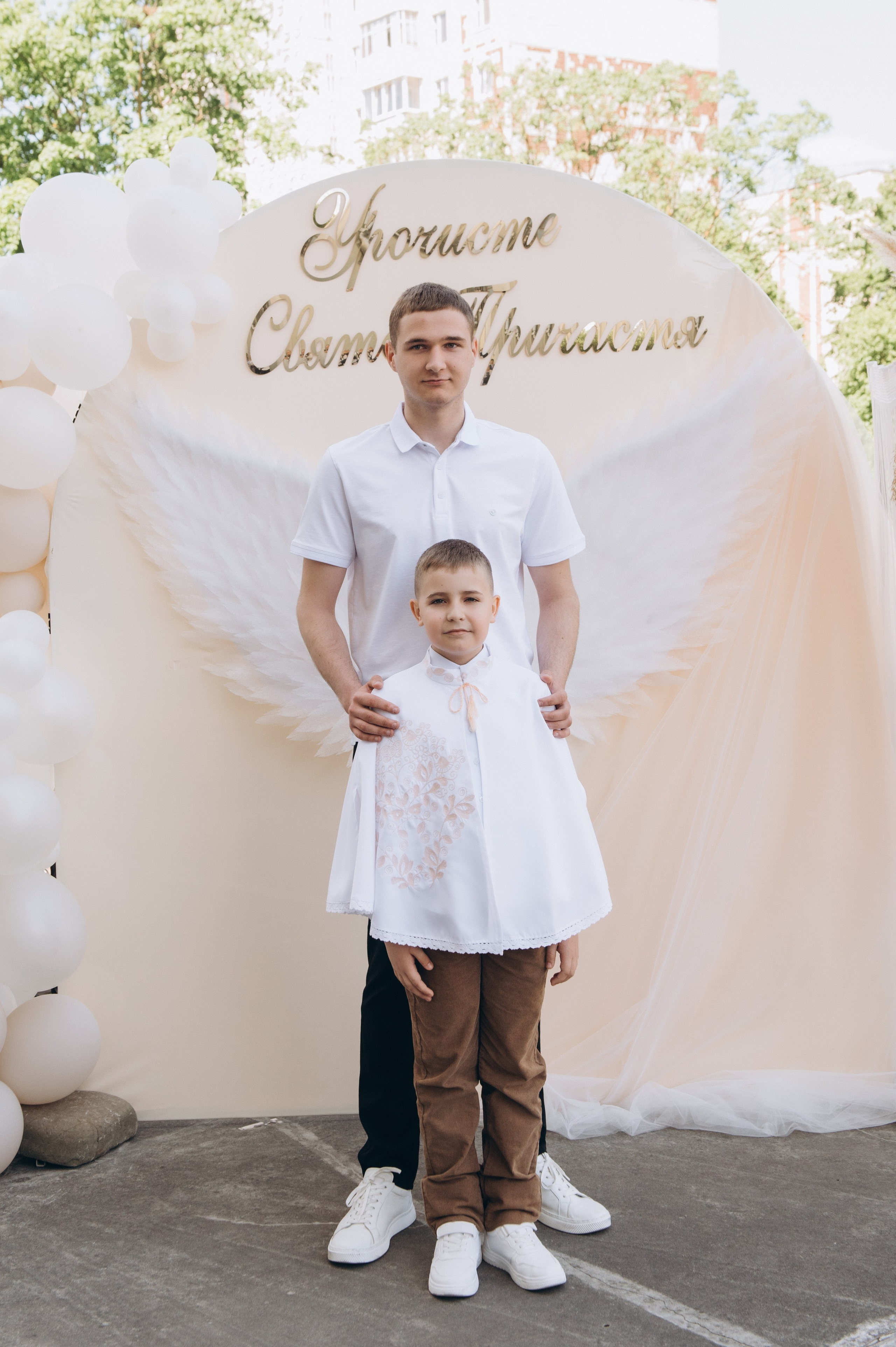Фотосесія Причастя Тернопіль церква Св Михаїла, фотограф на Причастя Тернопіль, фотосесія Літургії Причастя Тернопіль. Сімейний, дитячий та індивідуальний фотограф в м. Тернопіль, м. Львів