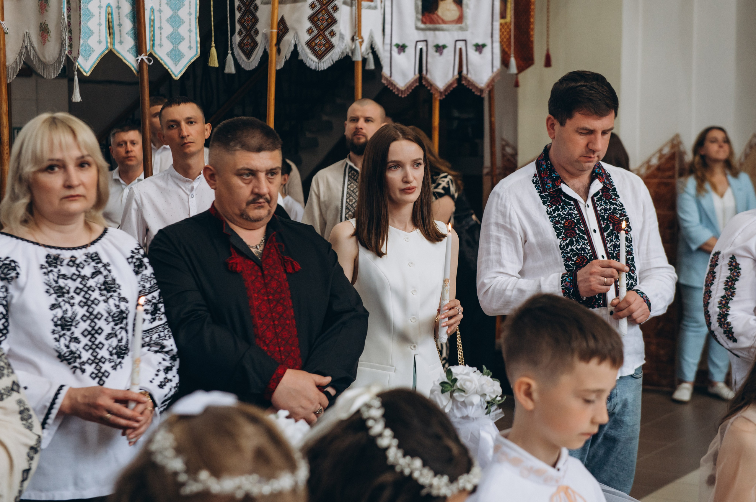 Фотосесія Причастя Тернопіль церква Св Михаїла, фотограф на Причастя Тернопіль, фотосесія Літургії Причастя Тернопіль. Сімейний, дитячий та індивідуальний фотограф в м. Тернопіль, м. Львів