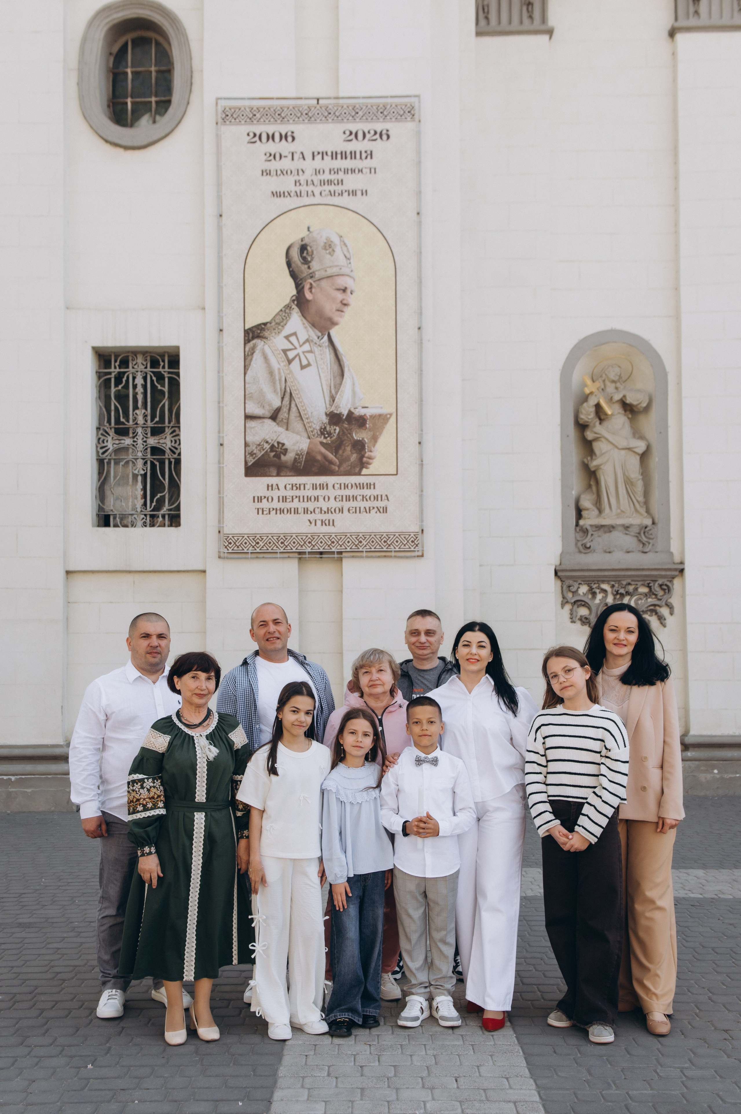 Фотосесія Першого Причастя Тернопіль, фотосесія Причастя Тернопіль, Таїнство Першого Причастя Тернопіль, Катедра Причастя Тернопіль. Сімейний, дитячий та індивідуальний фотограф в м. Тернопіль, м. Львів