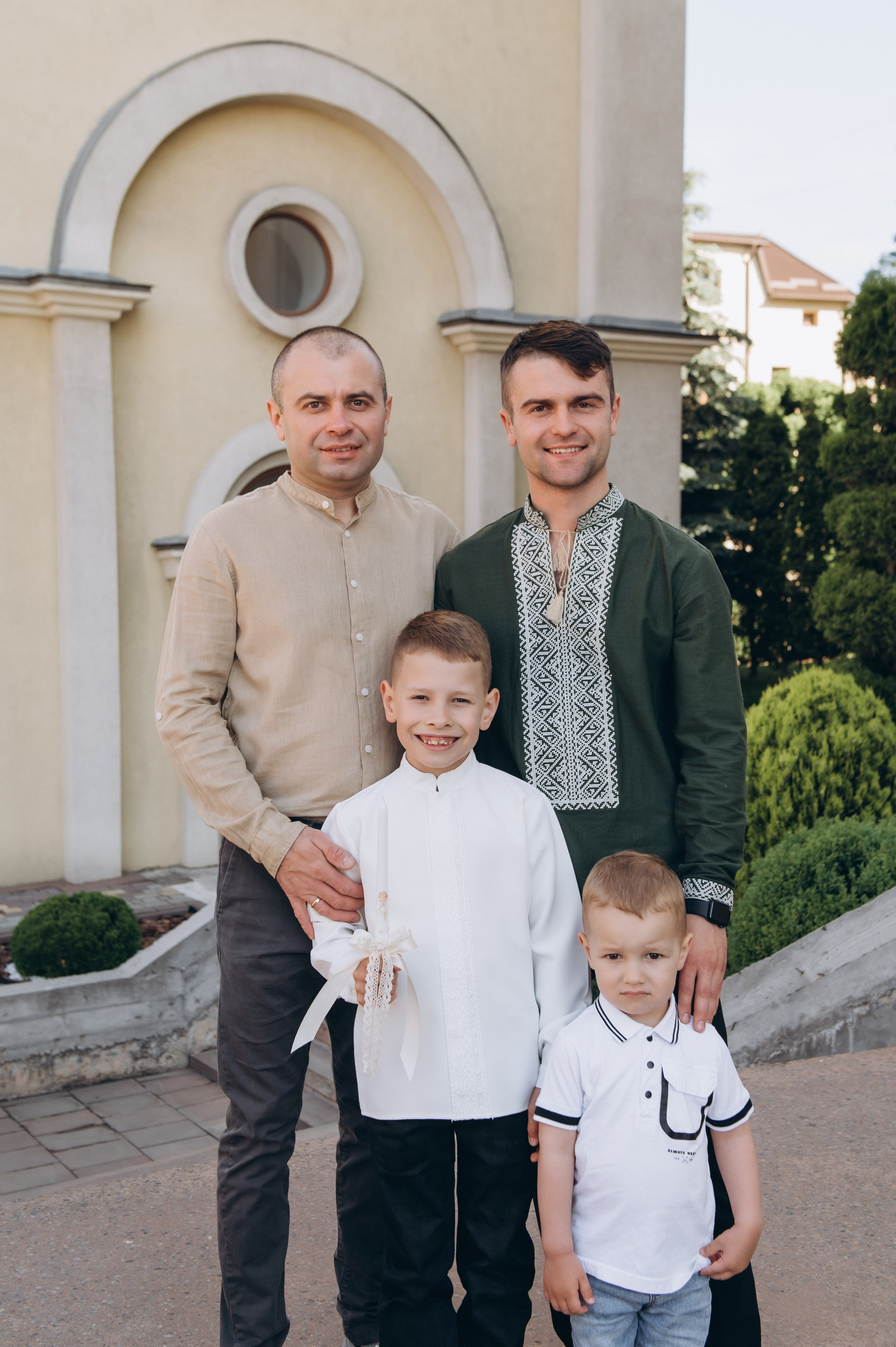 Фотосесія Першого Причастя Тернопіль, зйомка Першого Причастя Тернопіль, Церква Успіння Пресвятої Богородиці Причастя Тернопіль. Сімейний, дитячий та індивідуальний фотограф в м. Тернопіль, м. Львів