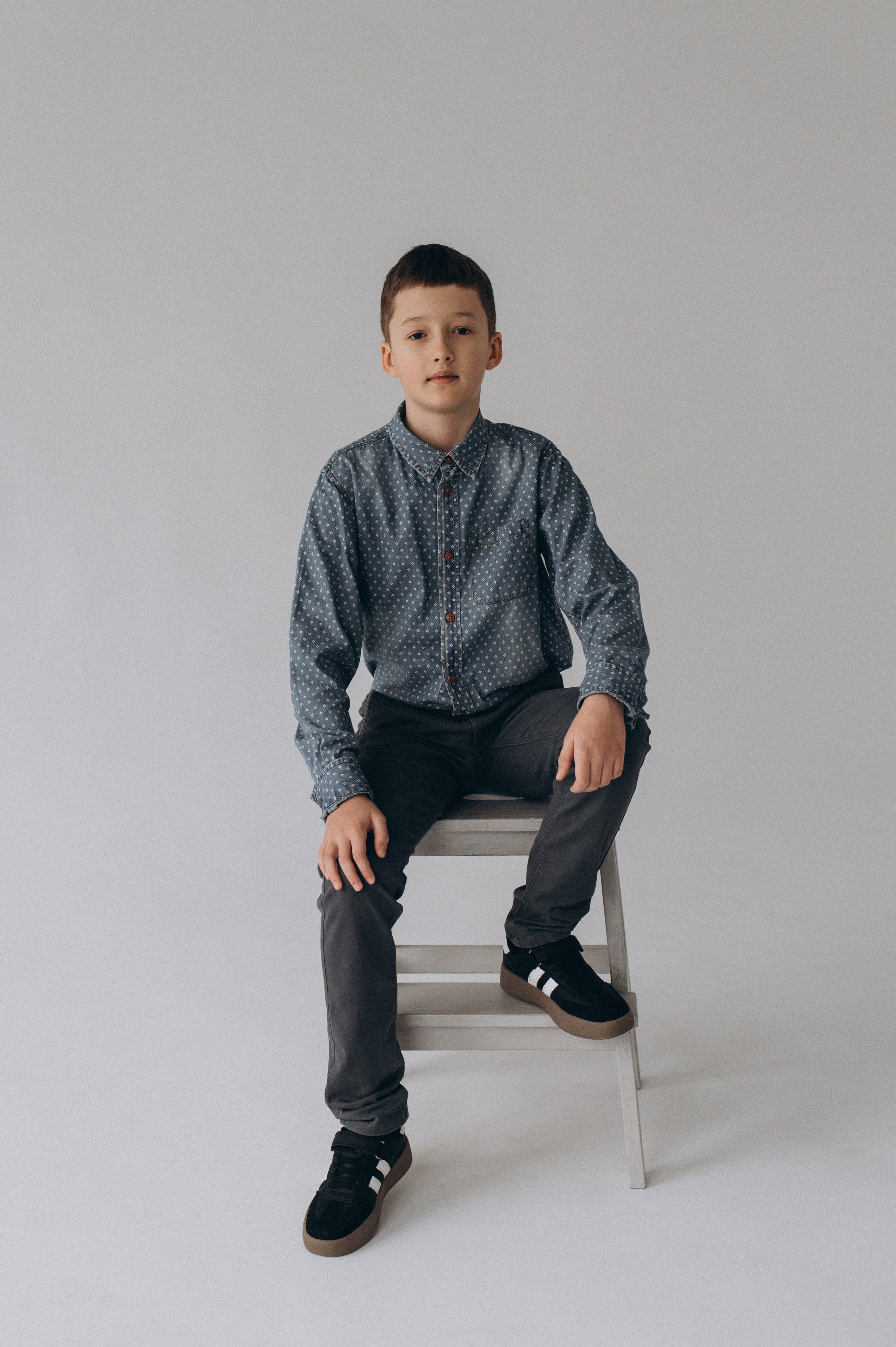 Шкільна фотосесія на віньєтки Тернопіль, шкільні альбоми, фотосесія випускників Тернопіль, випускний альбом, фотограф випускний Тернопіль. Сімейний, дитячий та індивідуальний фотограф в м. Тернопіль, м. Львів