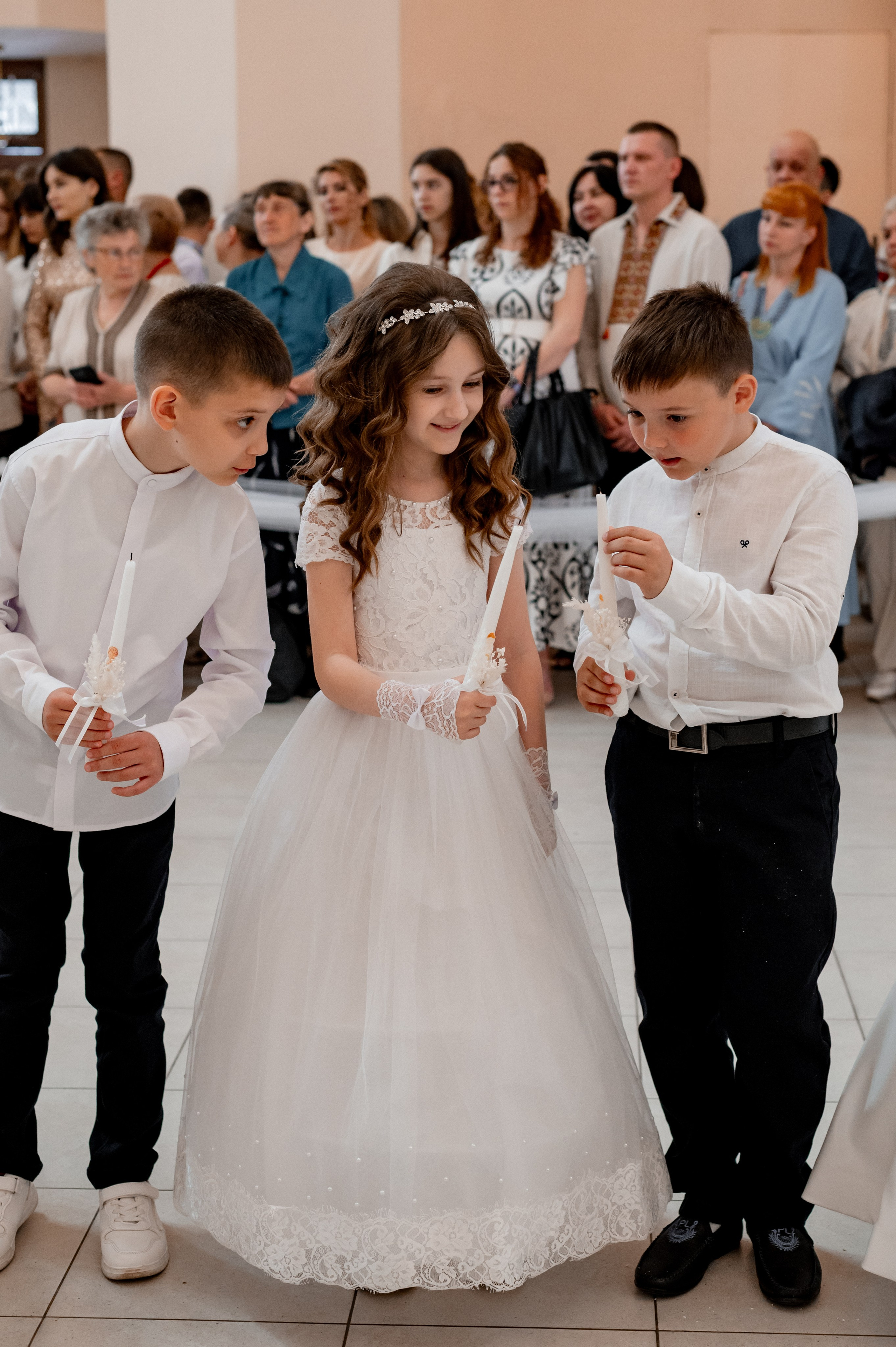 Фотосесія Першого Причастя Тернопіль, зйомка Причастя Тернопіль, Таїнство Першого Причастя Тернопіль, Катедра Причастя Тернопіль. Сімейний, дитячий та індивідуальний фотограф в м. Тернопіль, м. Львів