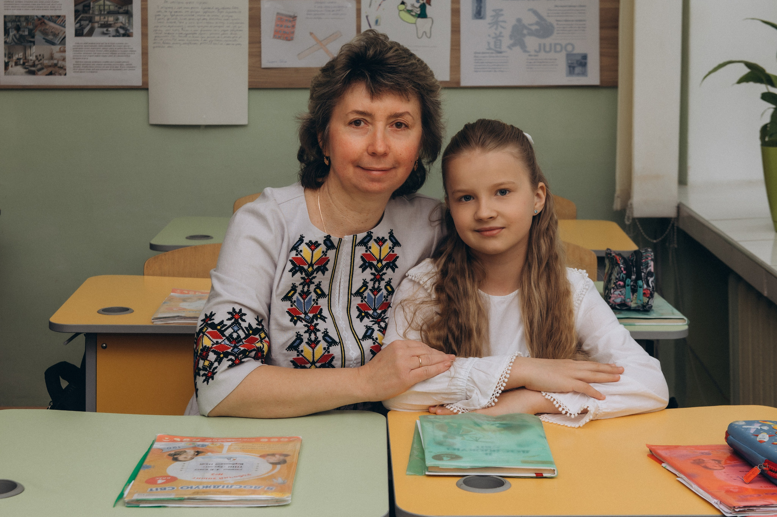 Шкільна фотосесія на віньєтки Тернопіль, фотосесія випускників Тернопіль, зйомка на віньєтки, шкільні фотоальбоми Тернопіль. Сімейний, дитячий та індивідуальний фотограф в м. Тернопіль, м. Львів