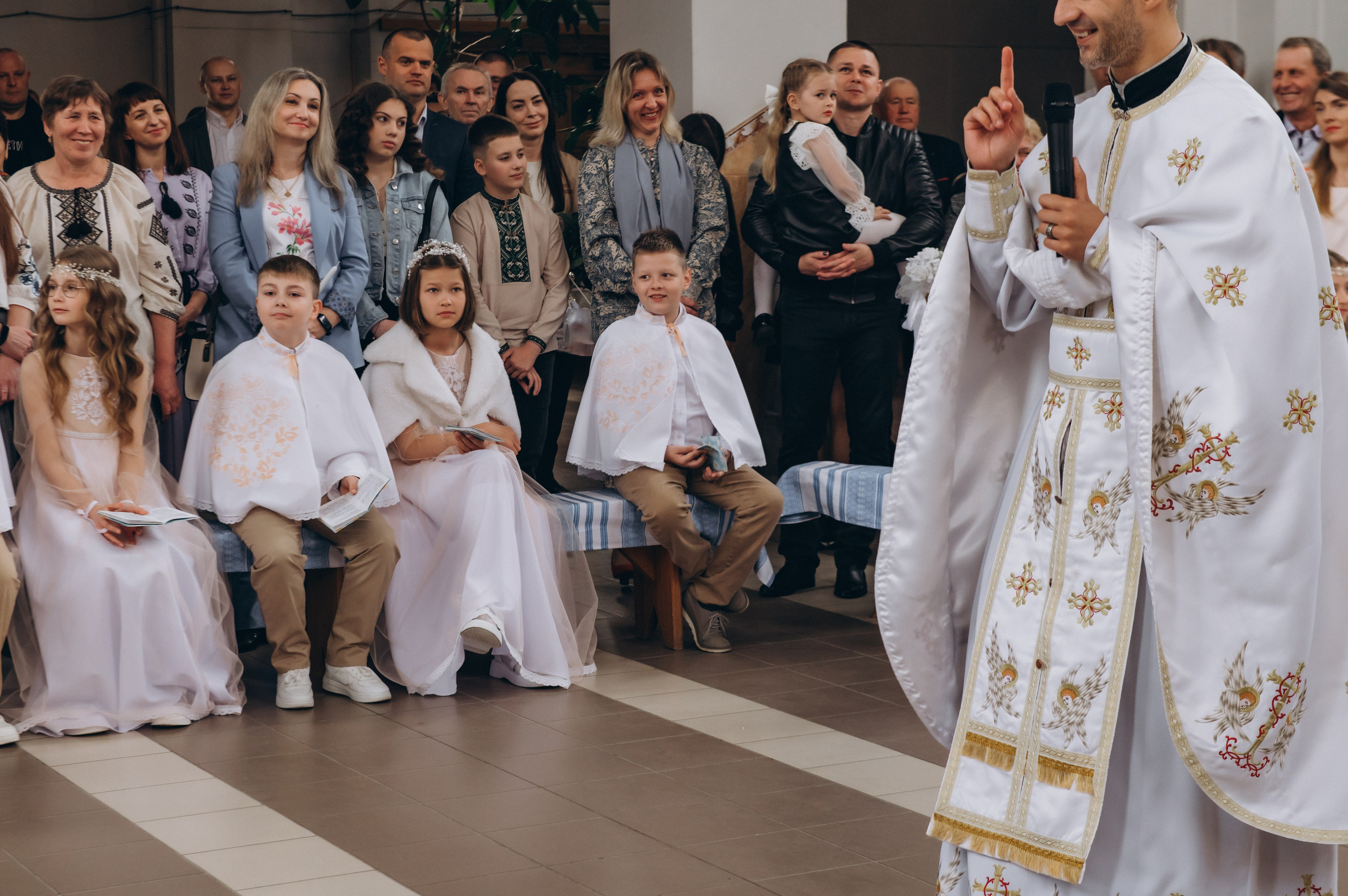 Фотосесія Причастя Тернопіль, зйомка Причастя, фотограф на Причастя Тернопіль, Причастя Львів, Причастя церква Михаїла Тернопіль. Сімейний, дитячий та індивідуальний фотограф в м. Тернопіль, м. Львів