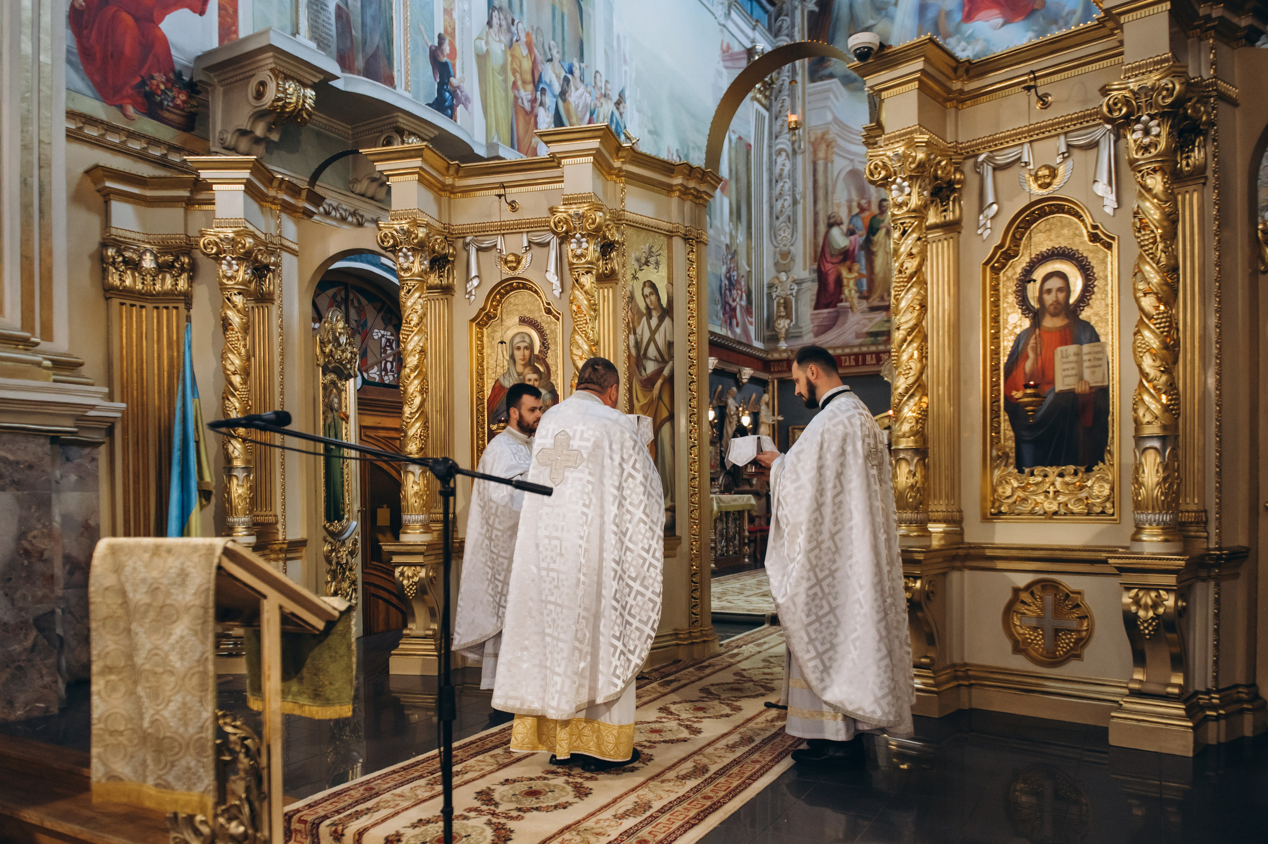 Фотосесія Першого Причастя Тернопіль, фотосесія Причастя Тернопіль, Таїнство Першого Причастя Тернопіль, Катедра Причастя Тернопіль. Сімейний, дитячий та індивідуальний фотограф в м. Тернопіль, м. Львів