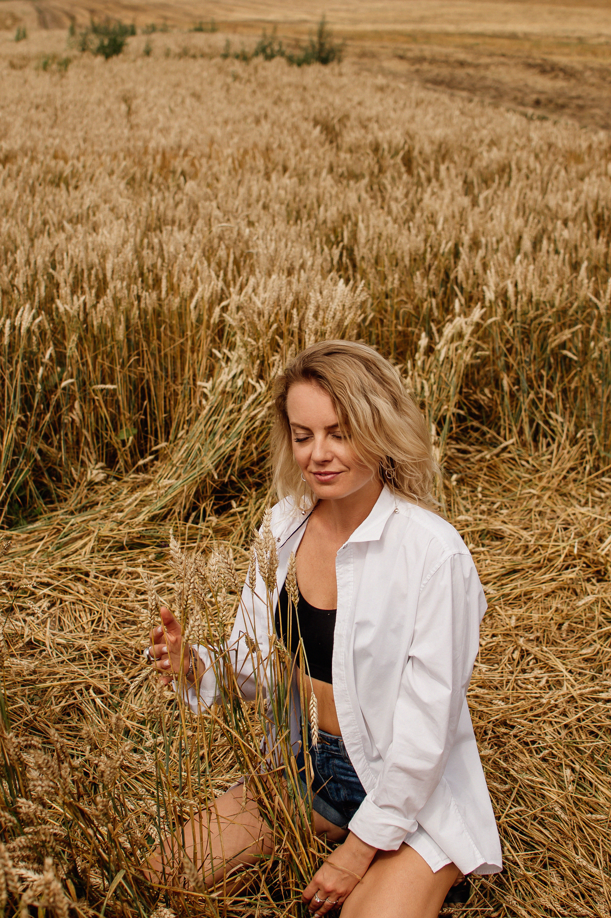 Фотосесія в пшениці. Тернопільська обл. Сімейний, дитячий та індивідуальний фотограф в м. Тернопіль, м. Львів