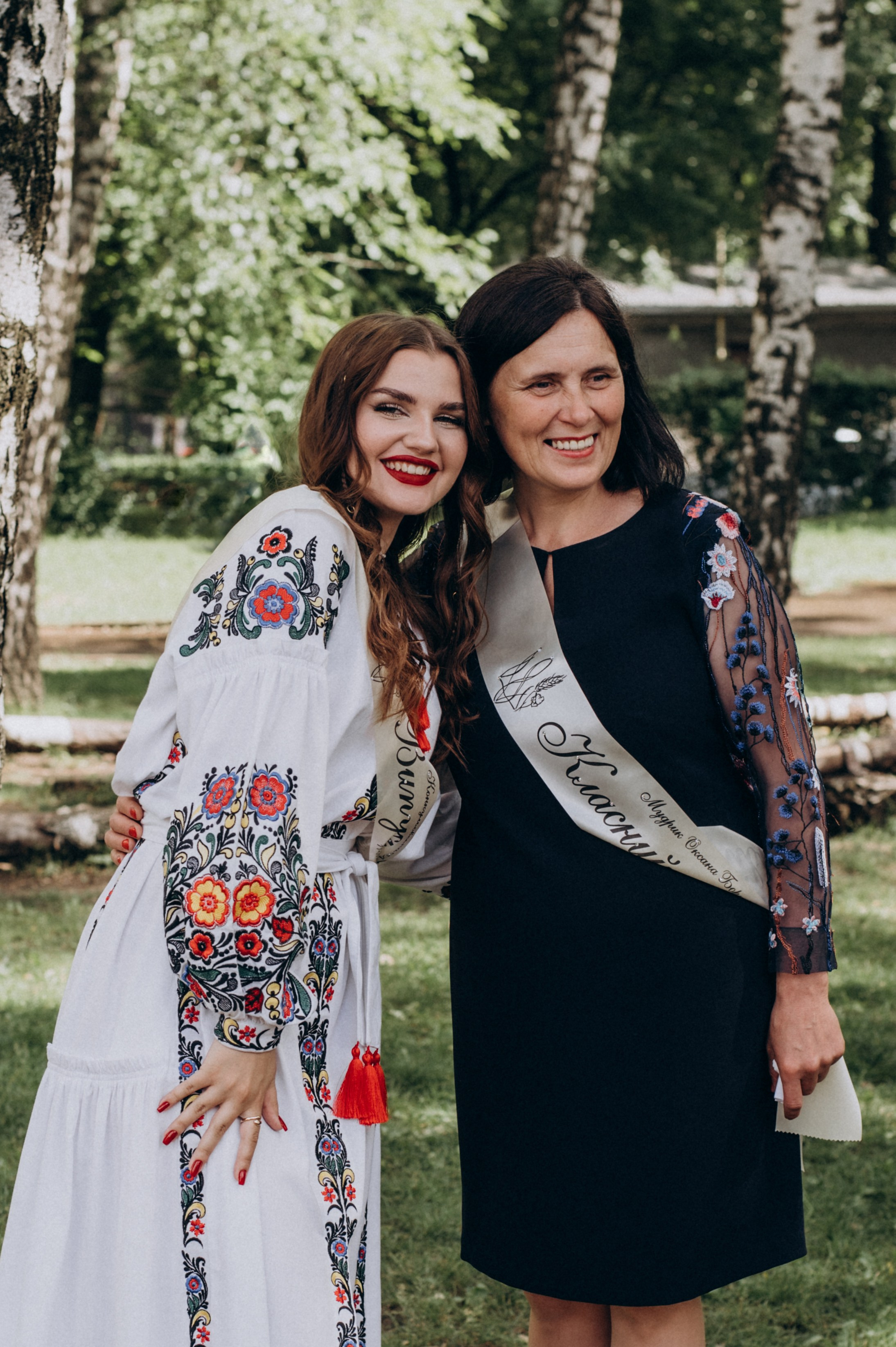 Фотосесія останнього дзвоника, фотосесія випускників Тернопіль, випускний 2024. Сімейний, дитячий та індивідуальний фотограф в м. Тернопіль, м. Львів