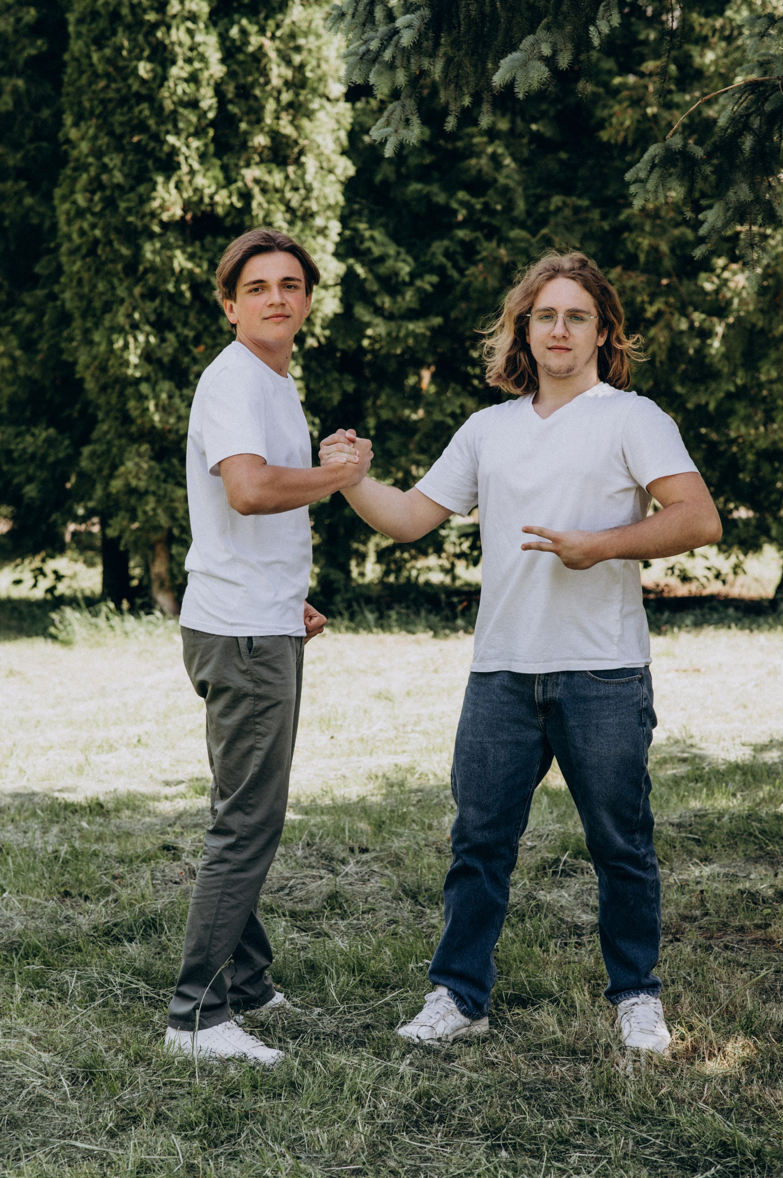 Фотосесія випускників, зйомка випускників Тернопіль Львів, випускні фотоальбоми Тернопіль, шкільні фотоальбоми Тернопіль. Сімейний, дитячий та індивідуальний фотограф в м. Тернопіль, м. Львів