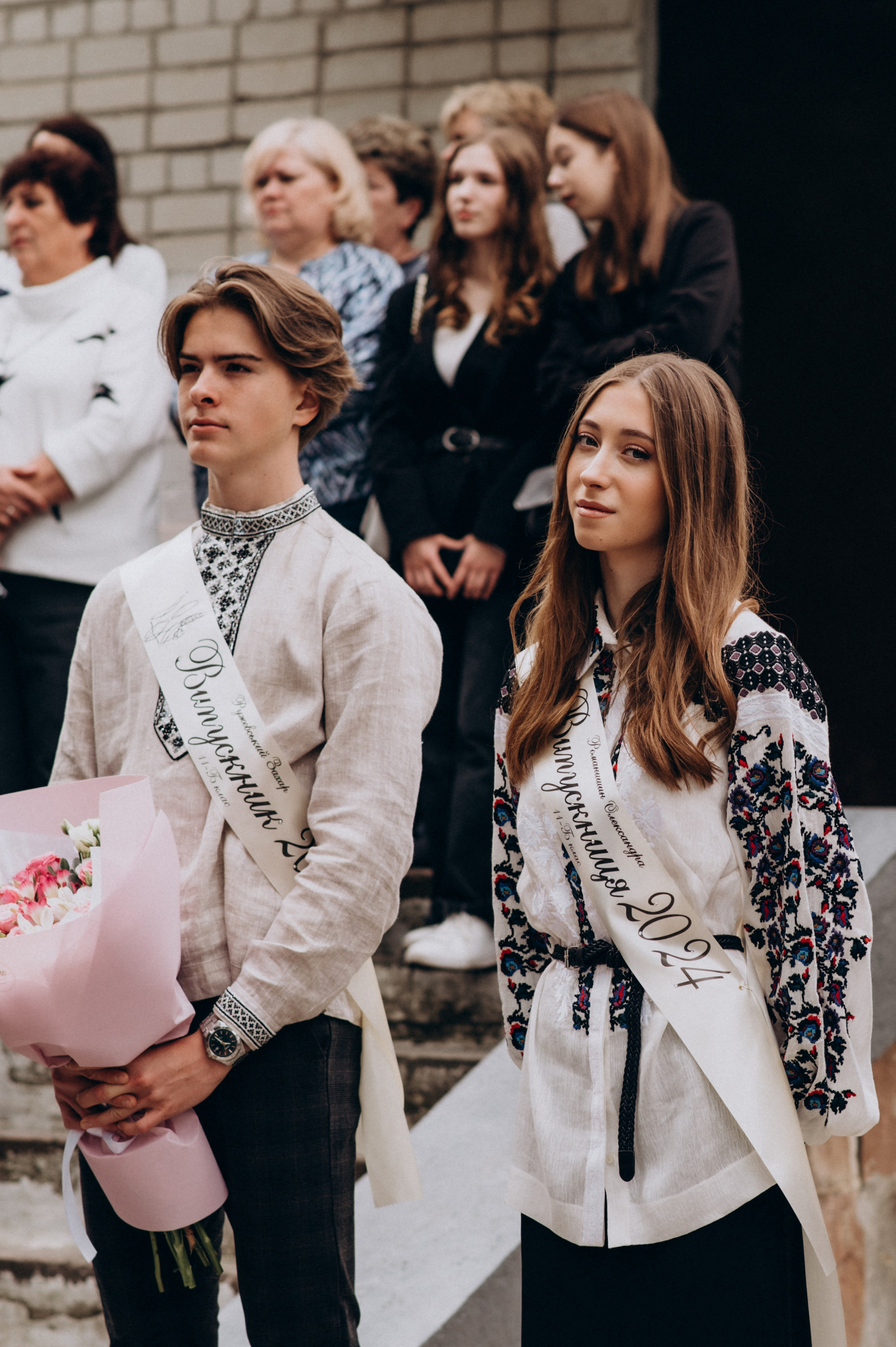 Фотосесія останнього дзвоника, фотосесія випускників Тернопіль, випускний 2024. Сімейний, дитячий та індивідуальний фотограф в м. Тернопіль, м. Львів