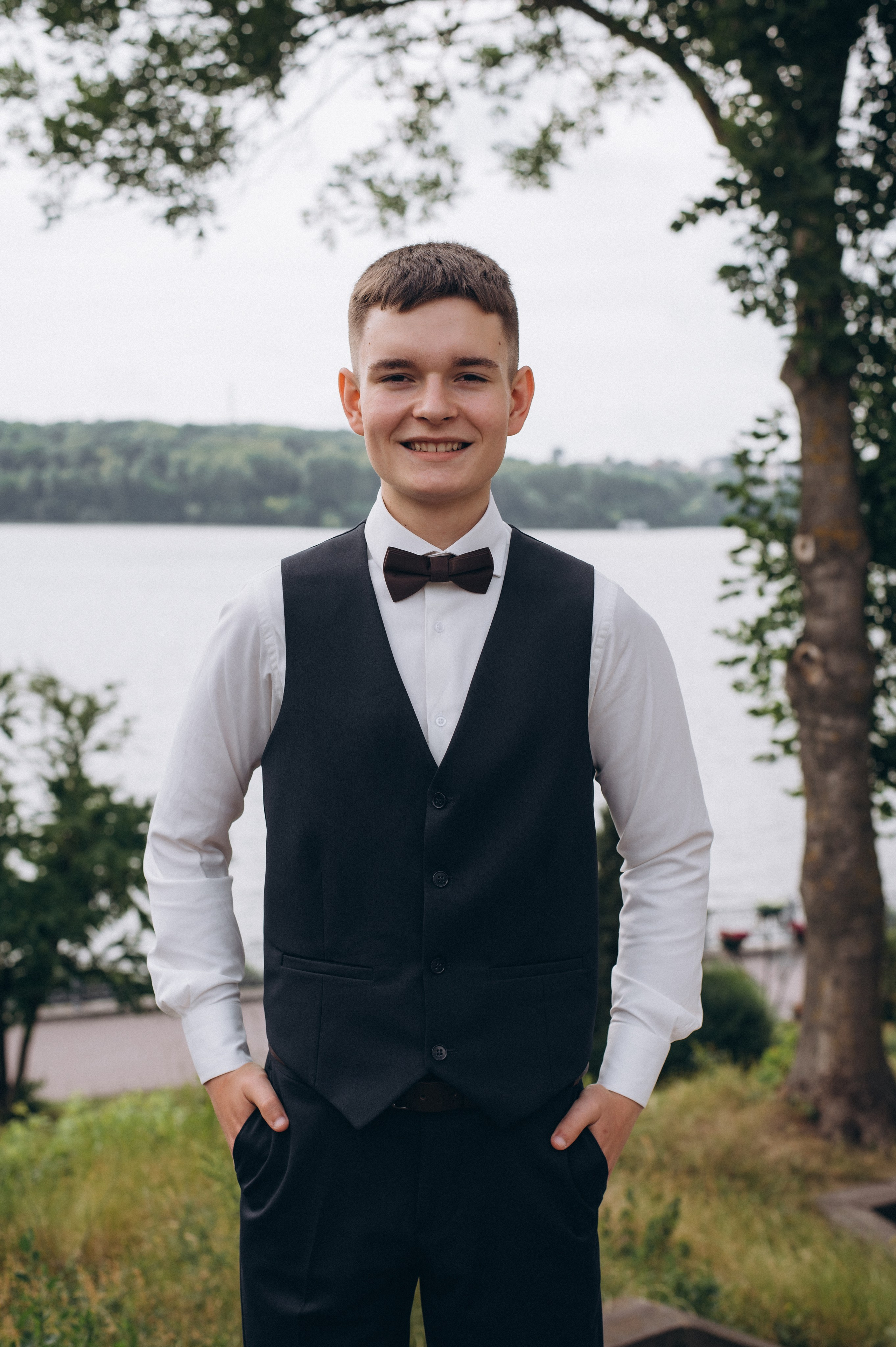 Випускники 2025, фотосесія випускного Тернопіль, фотосесія випускників Тернопіль, зйомка випускного, фотосесія випускного. Сімейний, дитячий та індивідуальний фотограф в м. Тернопіль, м. Львів