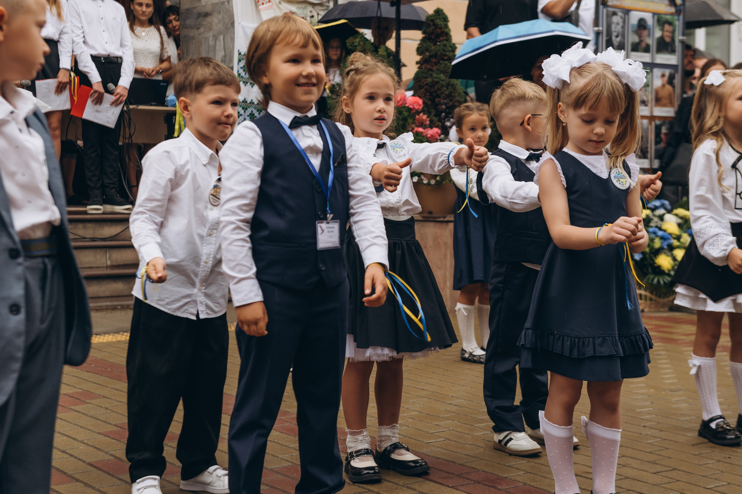 Перший дзвоник у Тернополі, фотосесія першокласників