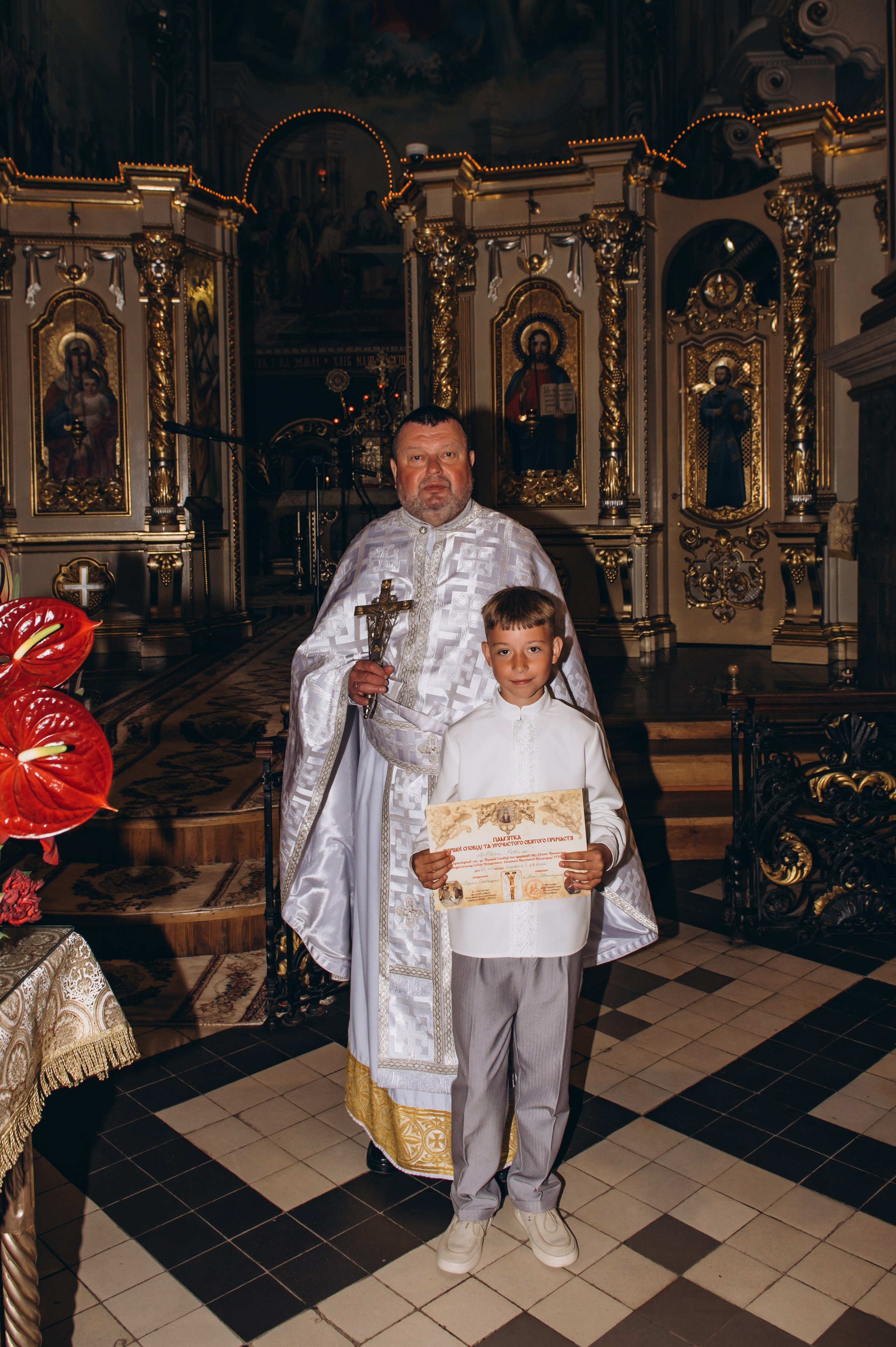 Фотосесія Першого Причастя Тернопіль, фотосесія Причастя Тернопіль, Таїнство Першого Причастя Тернопіль, Катедра Причастя Тернопіль. Сімейний, дитячий та індивідуальний фотограф в м. Тернопіль, м. Львів