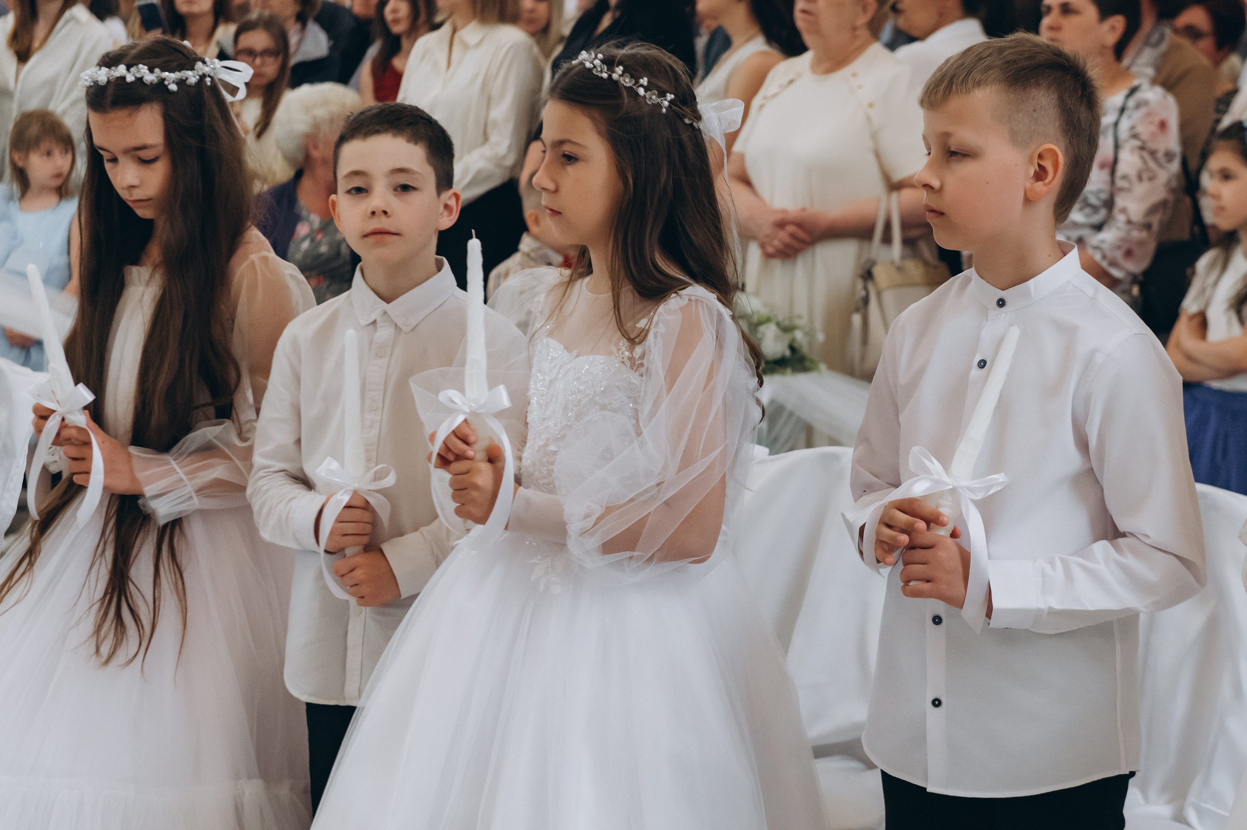 Фотосесія Причастя Тернопіль, зйомка Причастя, фотограф на Причастя Тернопіль, Причастя Львів, церква Петра і Павла. Сімейний, дитячий та індивідуальний фотограф в м. Тернопіль, м. Львів