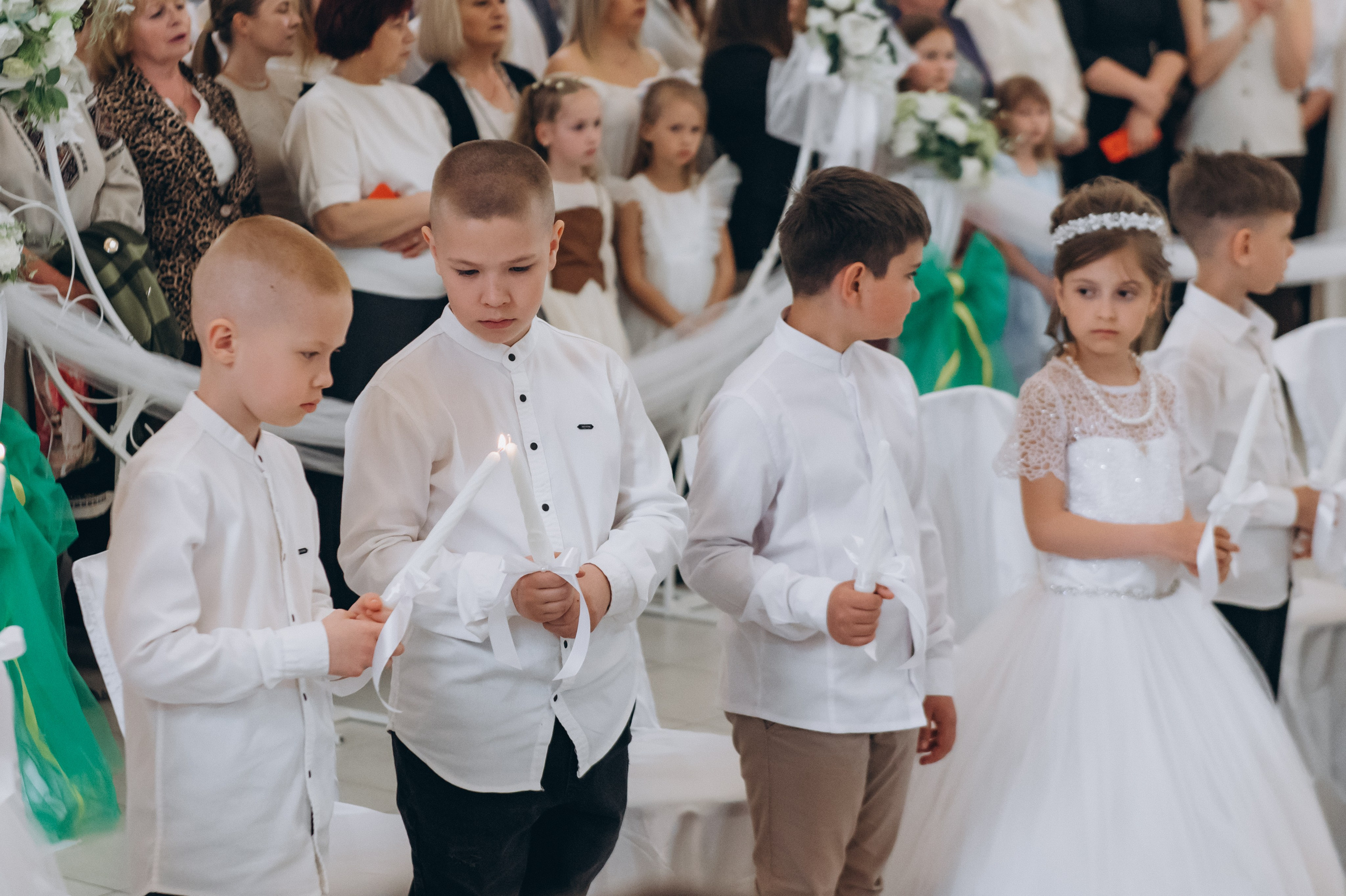 Фотосесія Причастя Тернопіль, зйомка Причастя, фотограф на Причастя Тернопіль, Причастя Львів, церква Петра і Павла. Сімейний, дитячий та індивідуальний фотограф в м. Тернопіль, м. Львів