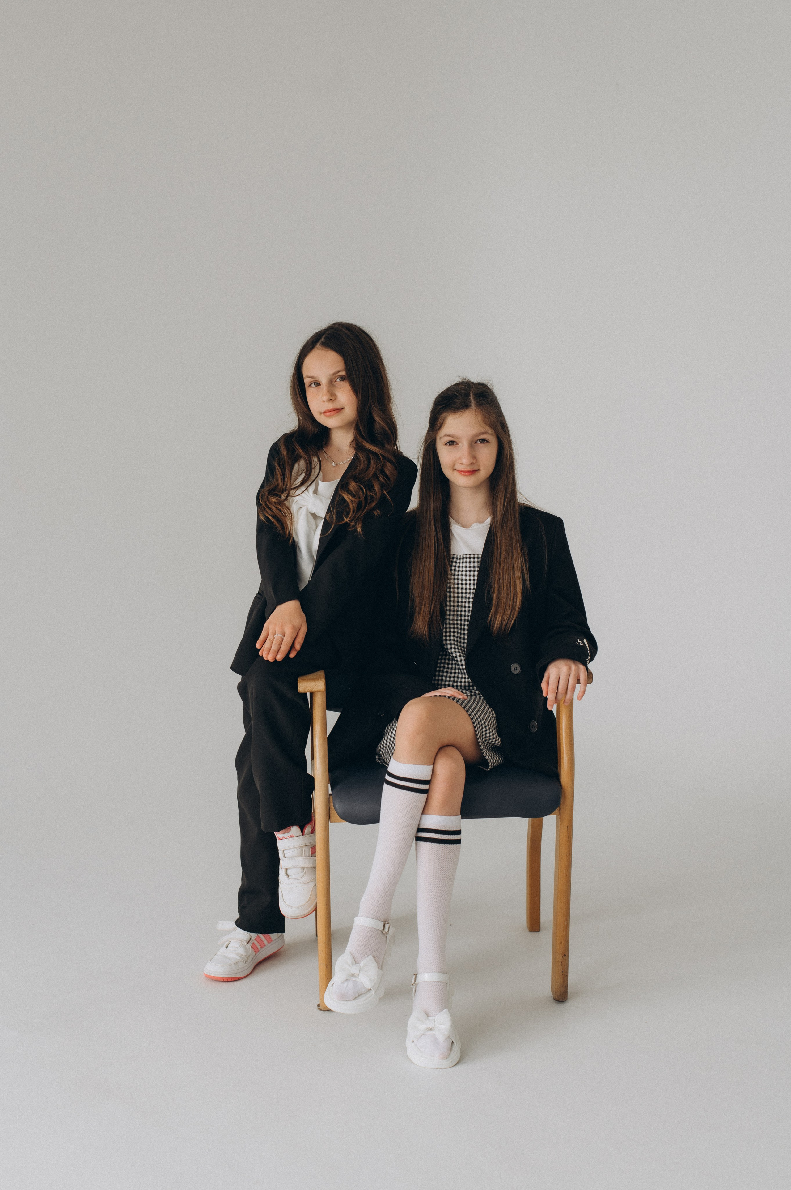 Шкільна фотосесія на віньєтки Тернопіль, шкільні альбоми, фотосесія випускників Тернопіль, випускний альбом, фотограф випускний Тернопіль. Сімейний, дитячий та індивідуальний фотограф в м. Тернопіль, м. Львів