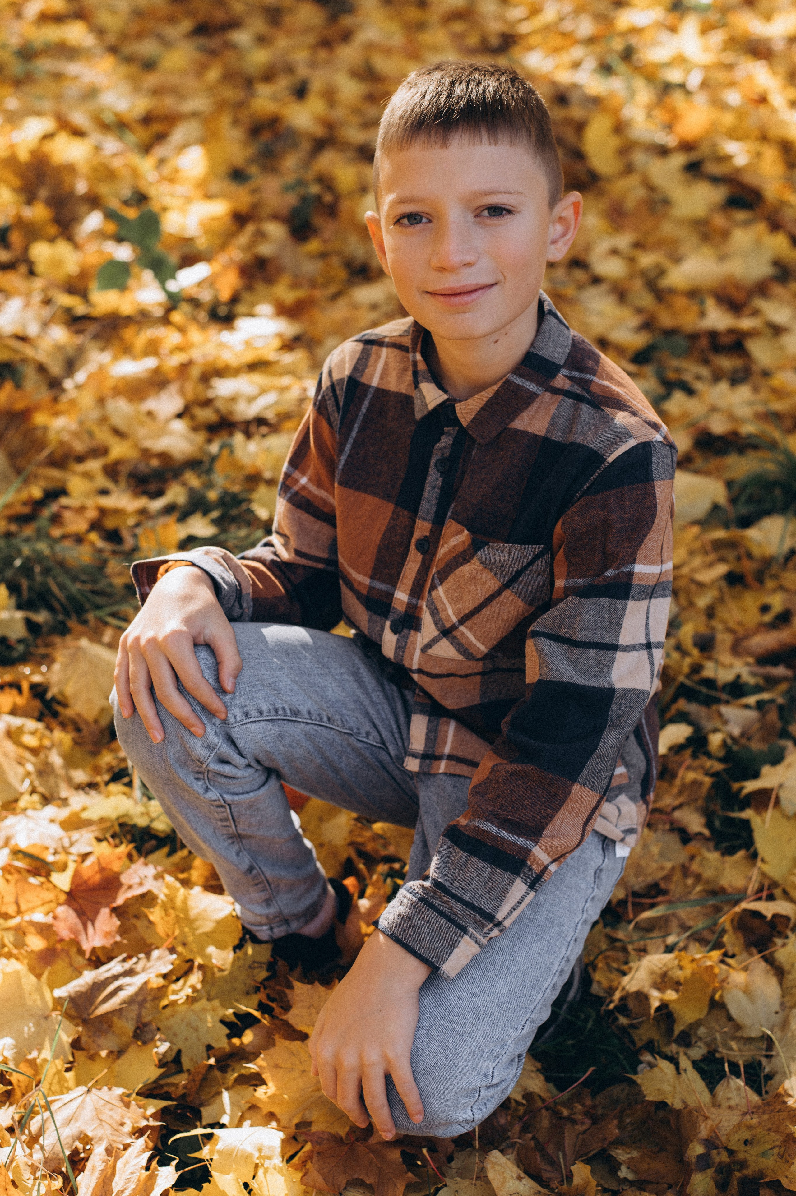Осіння фотосесія 4 класу на віньєтки, випускні фотоальбоми Тернопіль, фотосесія випускників Тернопіль, шкільний випускний альбом Тернопіль. Сімейний, дитячий та індивідуальний фотограф в м. Тернопіль, м. Львів