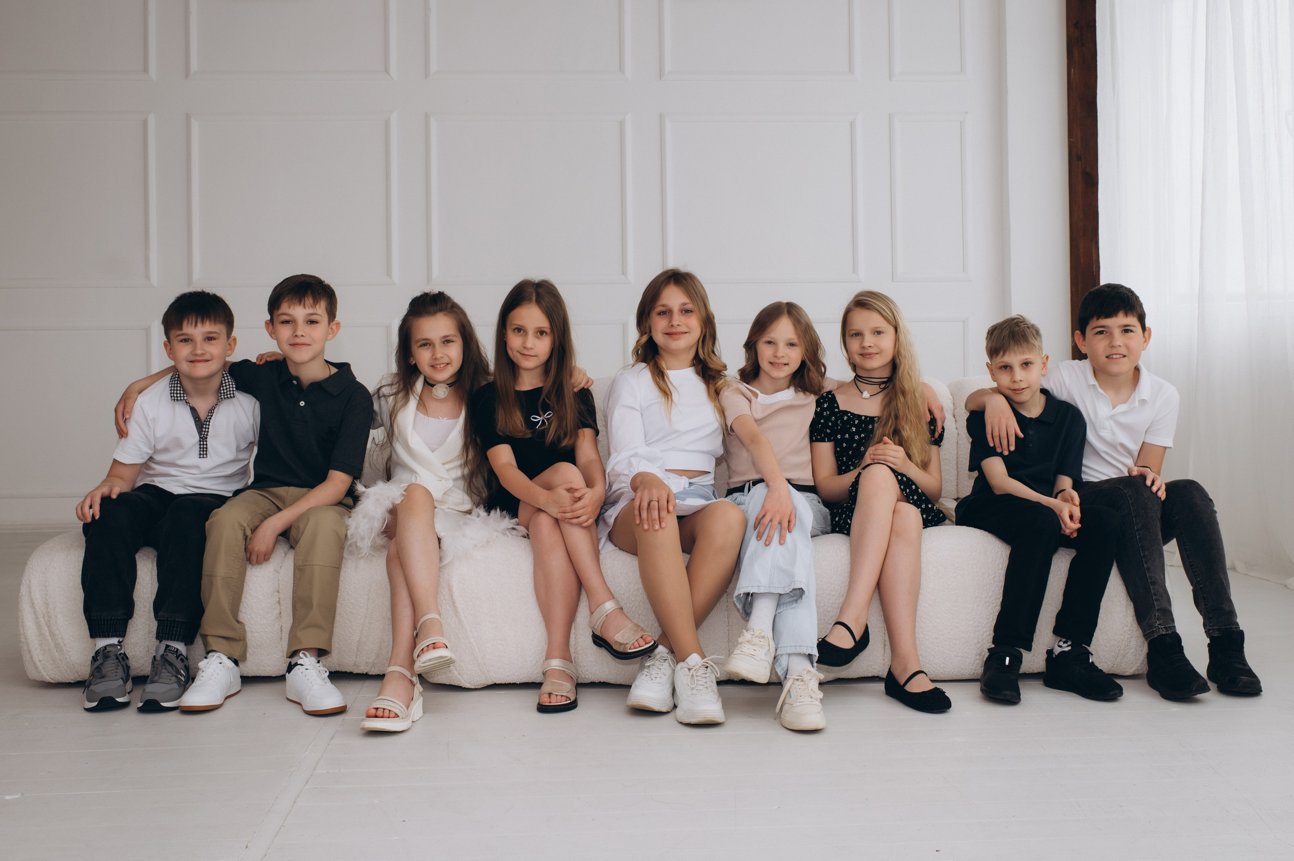 Шкільна фотосесія на віньєтки Тернопіль, фотосесія випускників Тернопіль, зйомка на віньєтки, шкільні фотоальбоми Тернопіль. Сімейний, дитячий та індивідуальний фотограф в м. Тернопіль, м. Львів