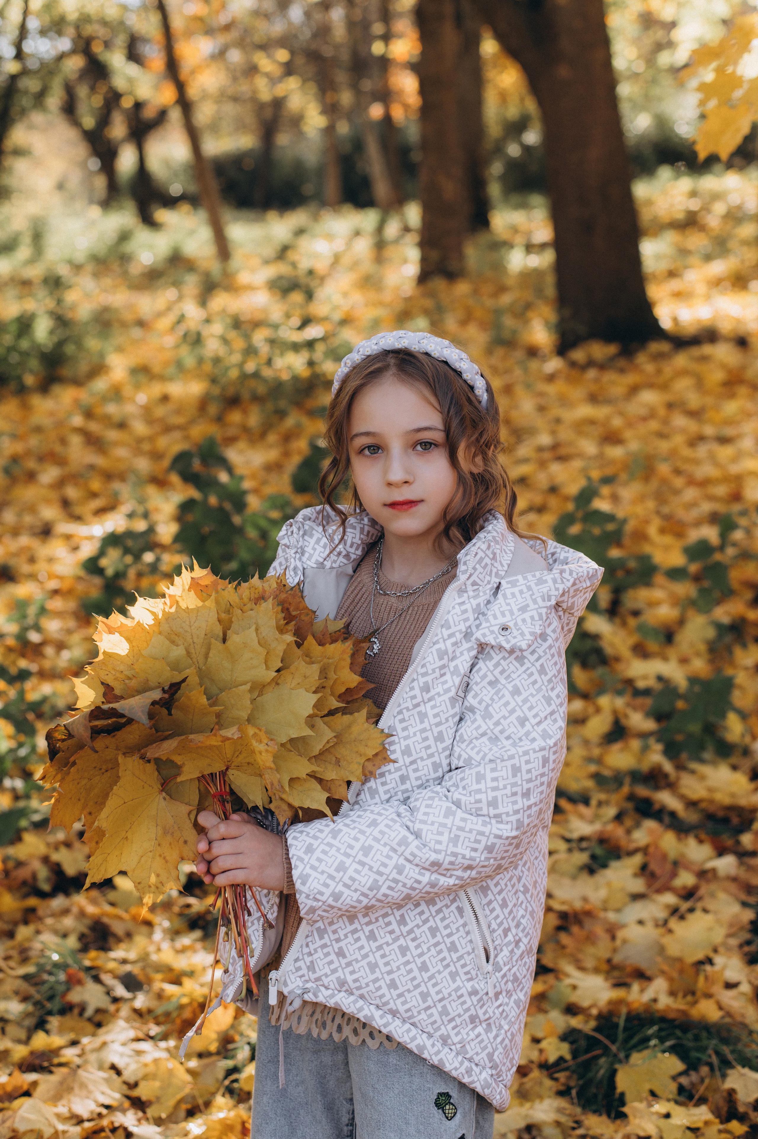 Осіння фотосесія 4 класу на віньєтки, випускні фотоальбоми Тернопіль, фотосесія випускників Тернопіль, шкільний випускний альбом Тернопіль. Сімейний, дитячий та індивідуальний фотограф в м. Тернопіль, м. Львів