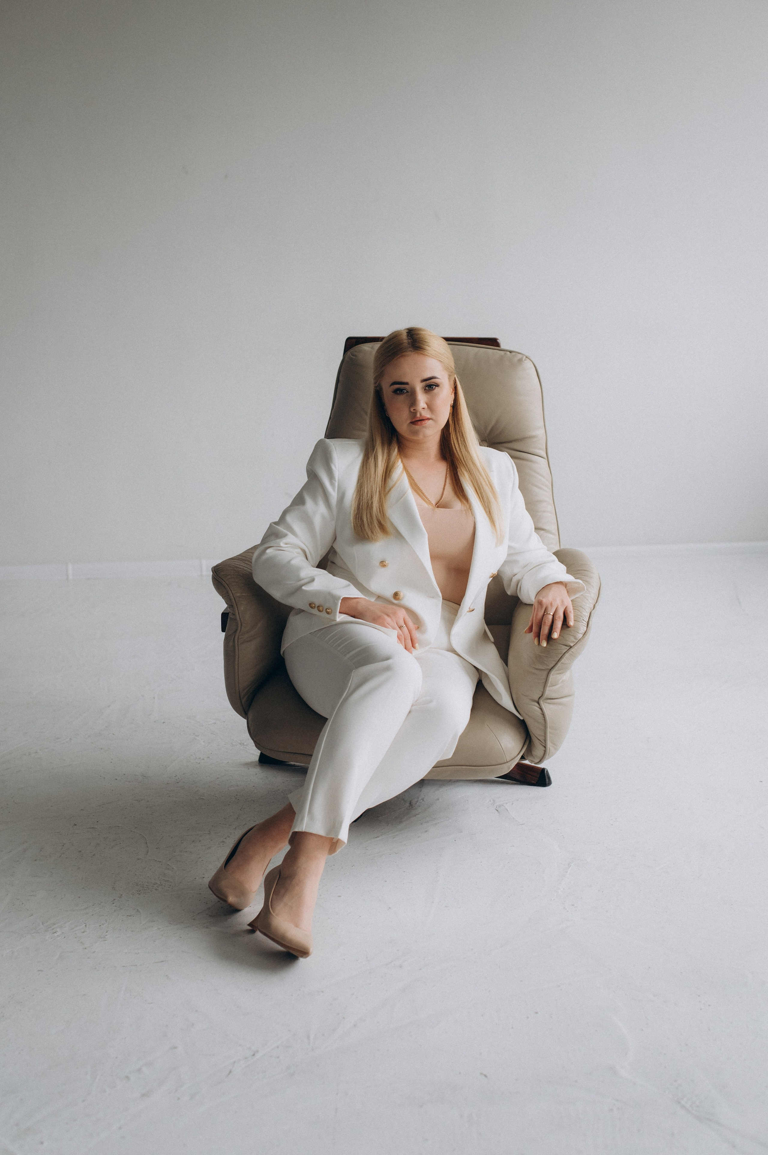 Портретна фотосесія дівчат, контент фотосесія Тернопіль, індивідуальна фотосесія Львів, портретний фотограф Тернопіль. Сімейний, дитячий та індивідуальний фотограф в м. Тернопіль, м. Львів