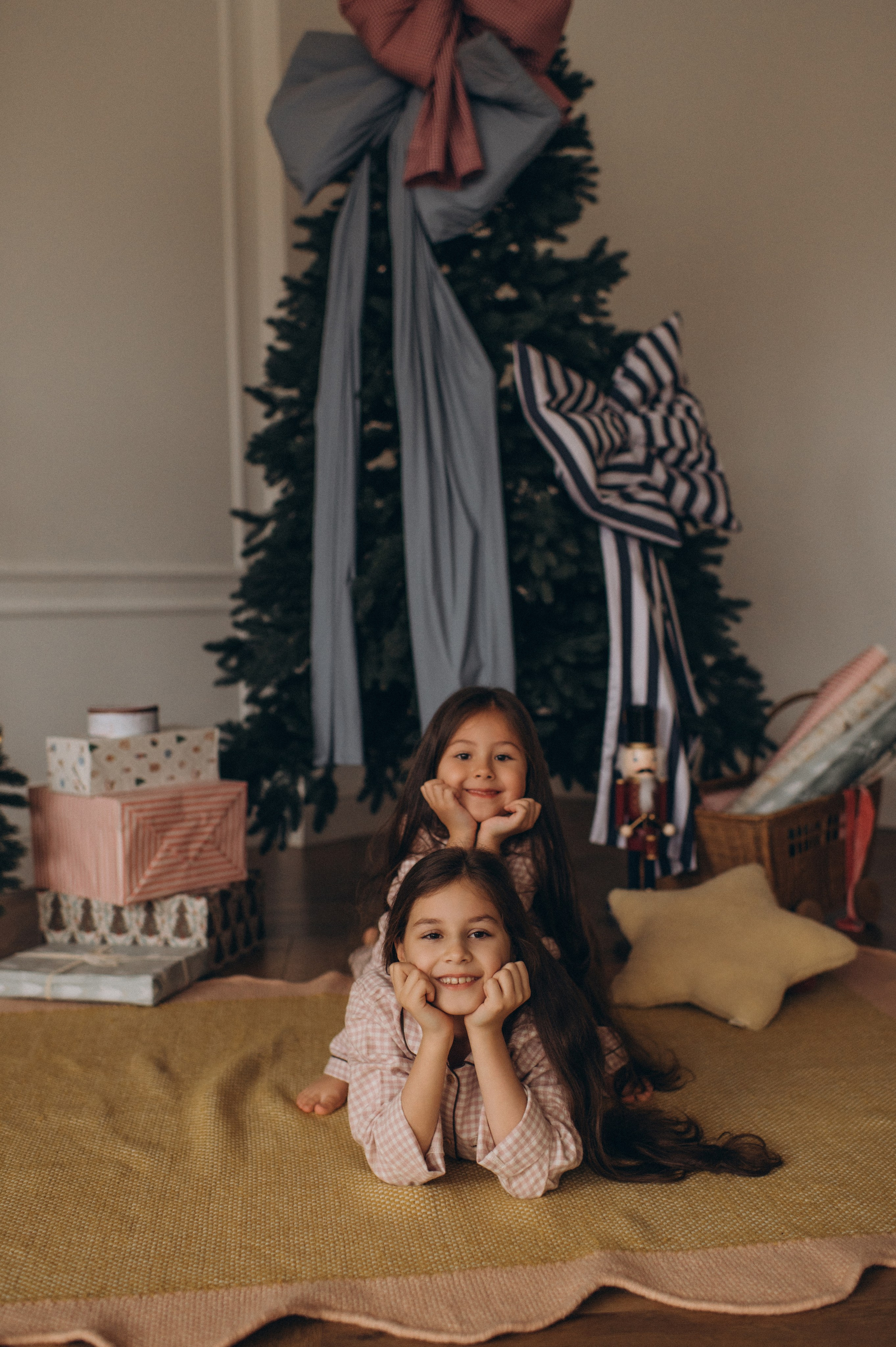 Фотосесія сестричок Тернопіль, зйомка сестрички, сімейний фотограф Тернопіль, портретний фотограф Тернопіль, фотосесія дітей. Сімейний, дитячий та індивідуальний фотограф в м. Тернопіль, м. Львів