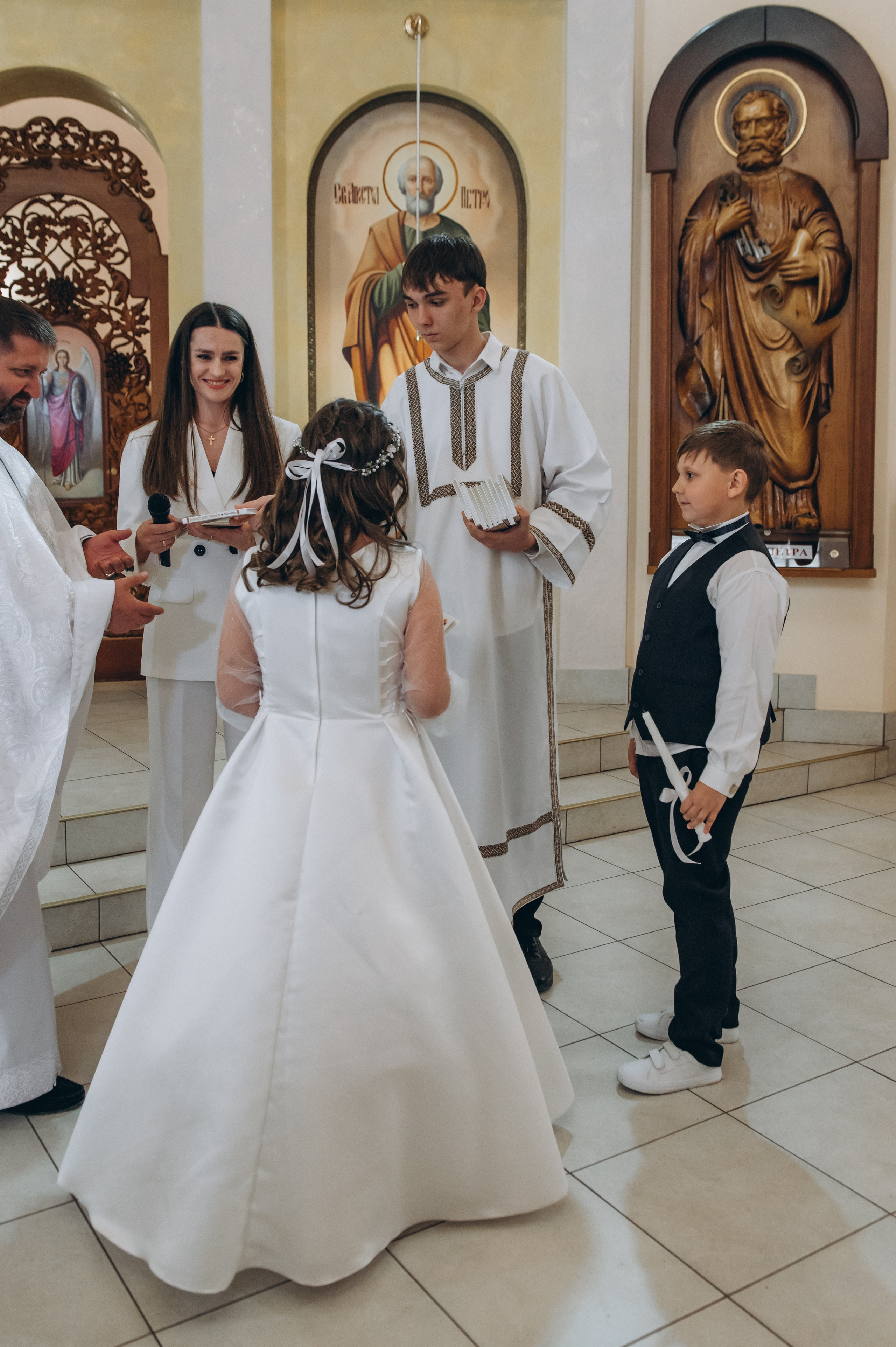 Фотосесія Причастя Тернопіль, зйомка Причастя, фотограф на Причастя Тернопіль, Причастя Львів, церква Петра і Павла. Сімейний, дитячий та індивідуальний фотограф в м. Тернопіль, м. Львів