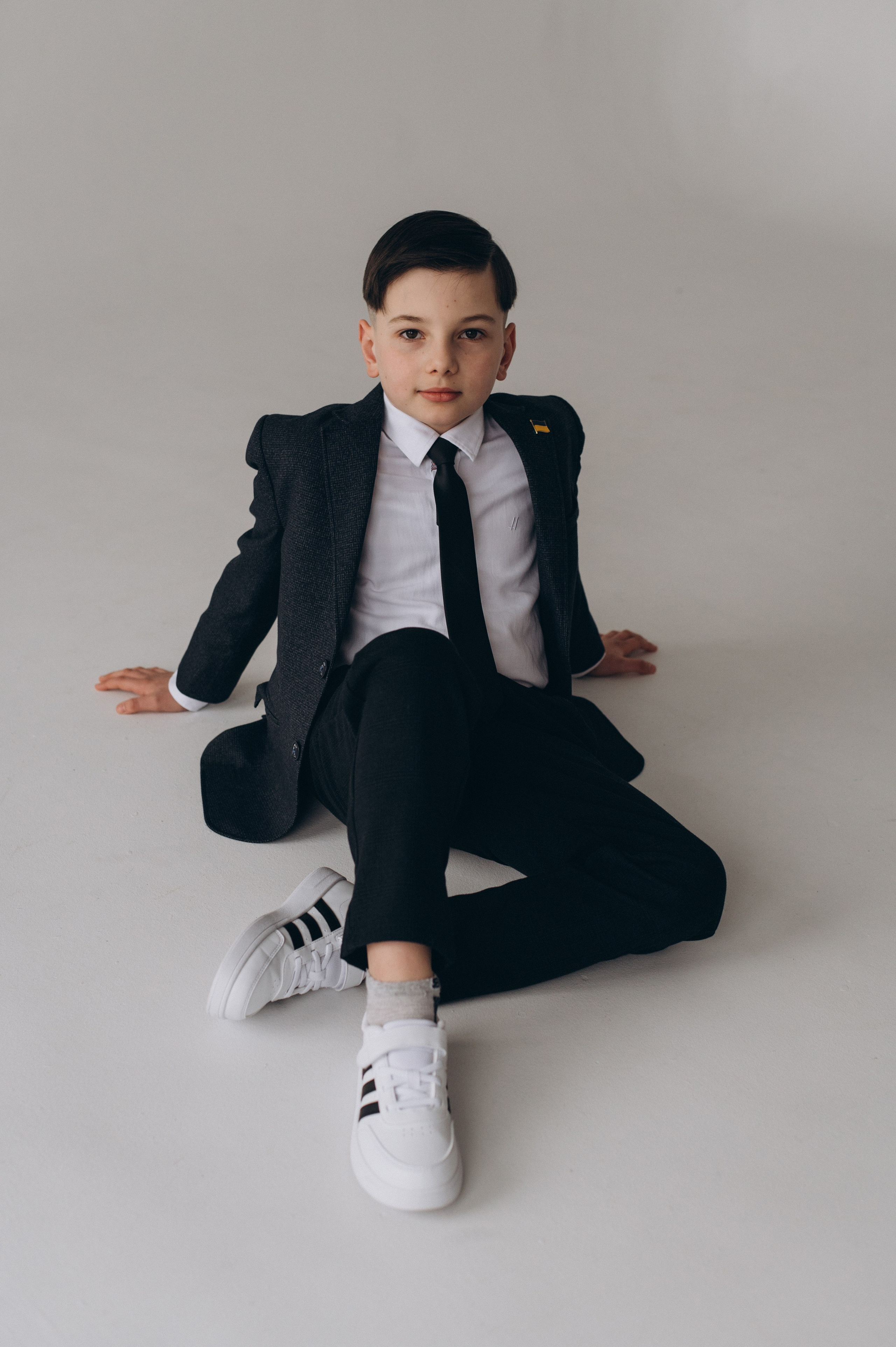 Шкільна фотосесія на віньєтки Тернопіль, шкільні альбоми, фотосесія випускників Тернопіль, випускний альбом, фотограф випускний Тернопіль. Сімейний, дитячий та індивідуальний фотограф в м. Тернопіль, м. Львів